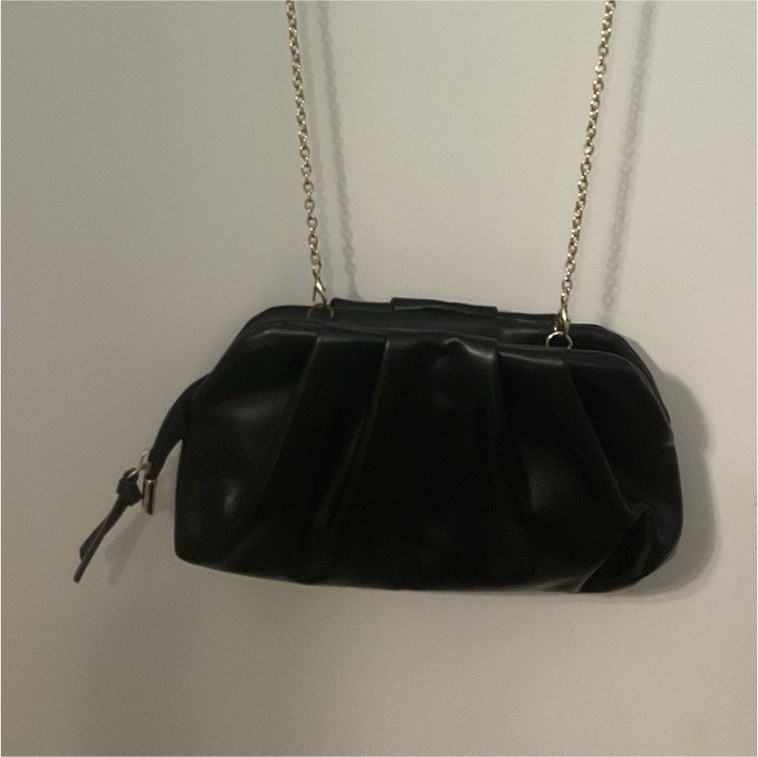 Black Small Shoulder Bag Pleated Solid Matte Zip Closure Gold Chain Strap
