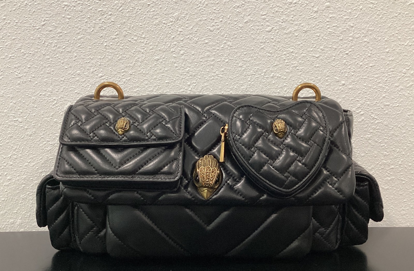 Kurt Geiger Leather 11.5″ x 6″ x 4″ Heart 4 Pocket Black 2 Straps Multiple Eagle