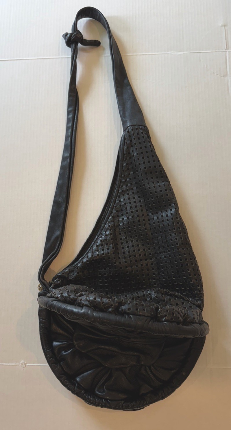 Vintage Rare Brio Cut Out Leather Hobo Crossbody Shoulder Bag Black PreOwned