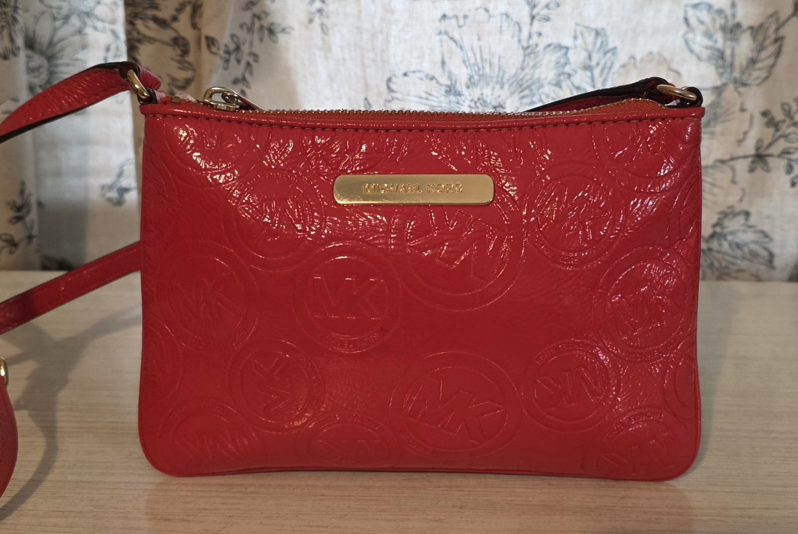 MICHAEL KORS JET SET SMALL LOGO DEBOSSED ORANGE CROSSBODY