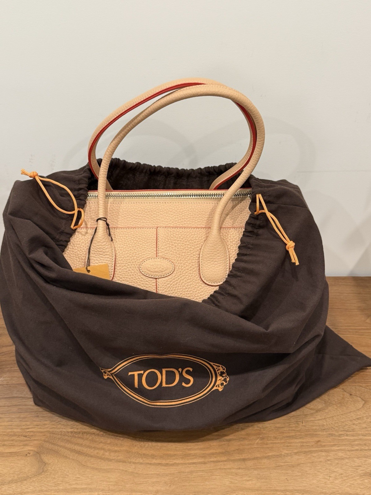 TOD’S Large Pebbled Leather Zip Tote – Cipria / Nude Pink – Removable Clutch –