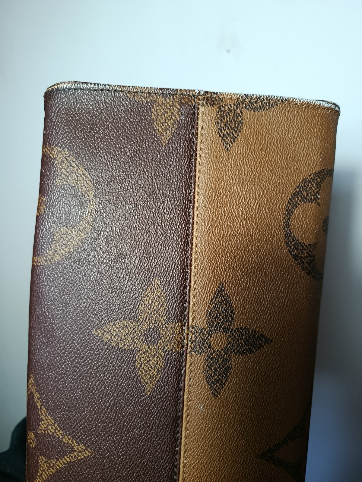 Louis Vuitton Onthego GM Giant Monogram Reverse Tote Bag MZ0199 2019 Auth