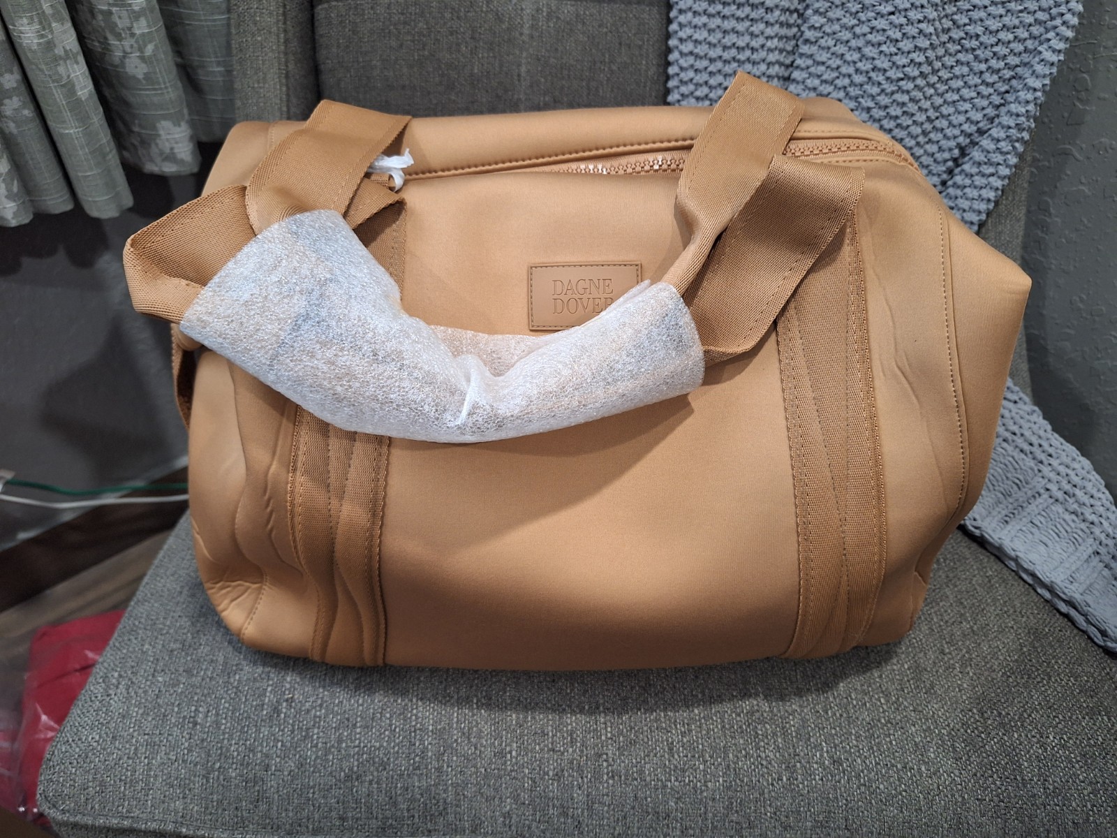 Dagne Dover Unisex Landon Carryall Large Duffle Bag in Camel Brand New w/out Tag