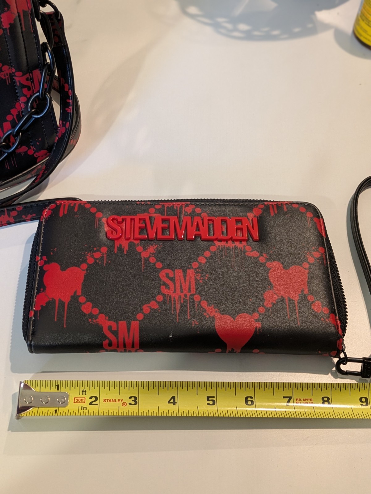 Steve Madden 4 Piece Crossbody Bag Wallet Coin Purse Set Black Red Hearts