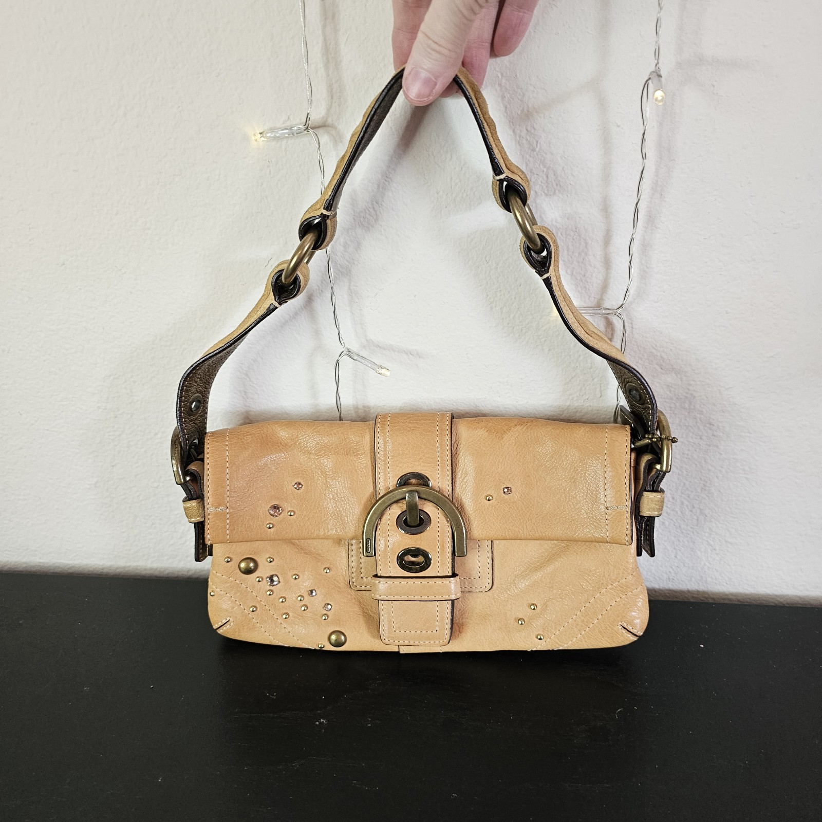 Vintage Coach Y2K Tan Studded Shoulder Bag Turn Lock Pink Lining Gold Hardware