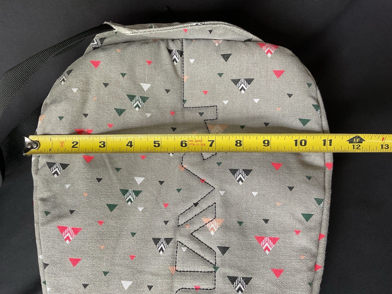 Kavu Original Rope Bag Sling Back Pack Adjustable Shoulder Strap Grey Print
