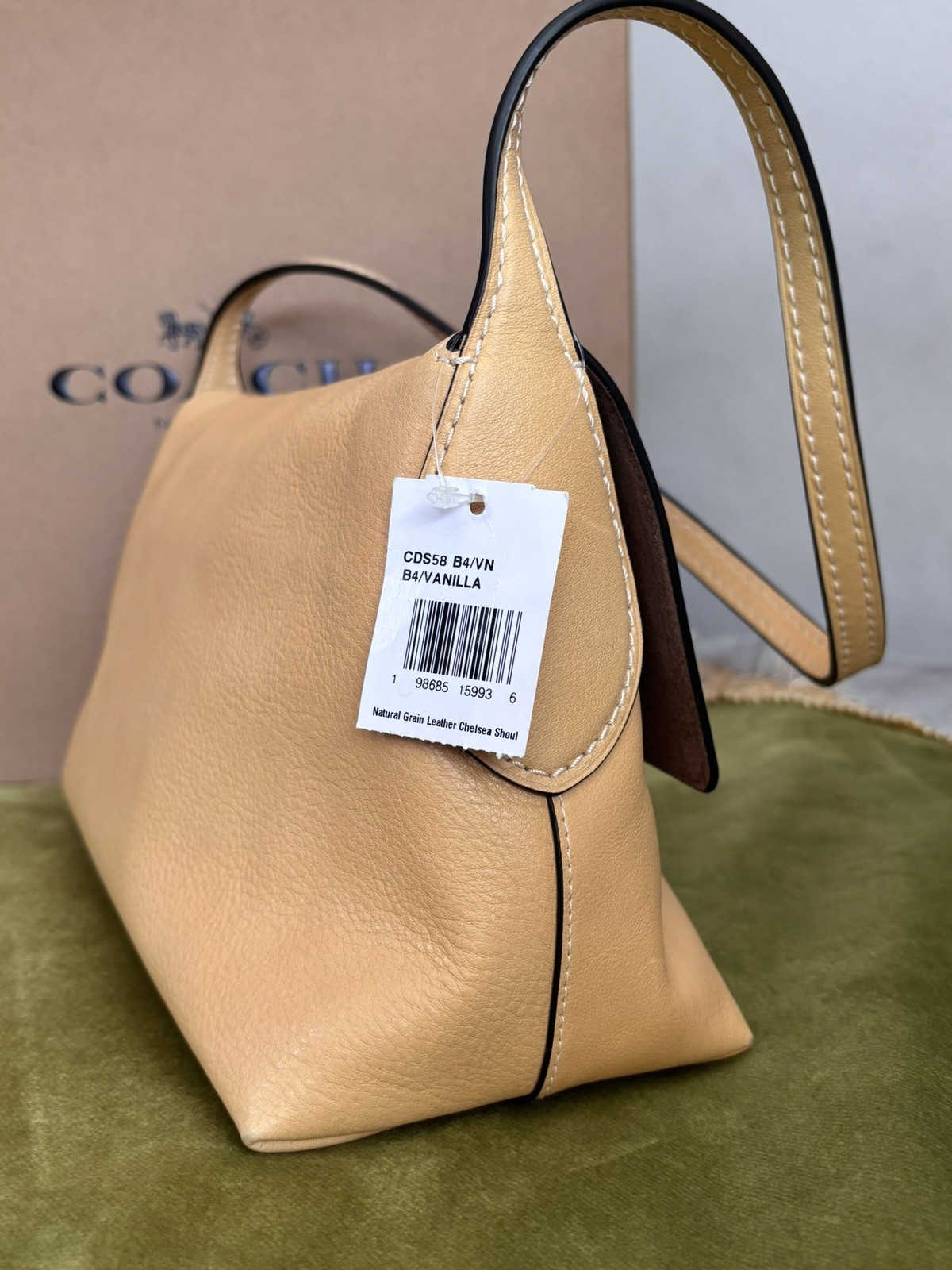 Coach Chelsea 30 grain Leather Brass/Vanilla