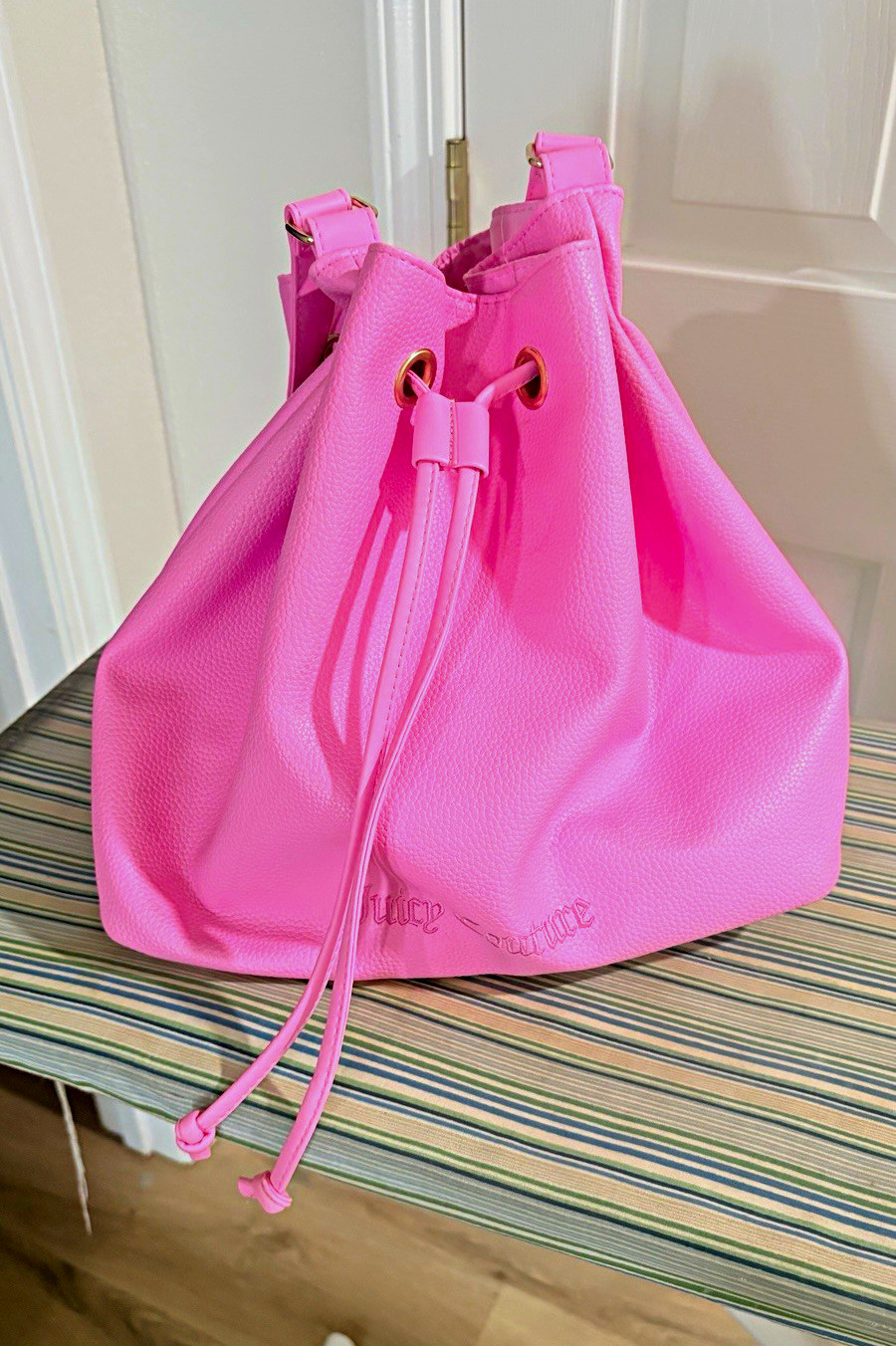 Juicy Couture Pink Drawstring Bucket Shoulder Bag w/ Detachable Strap, Logo