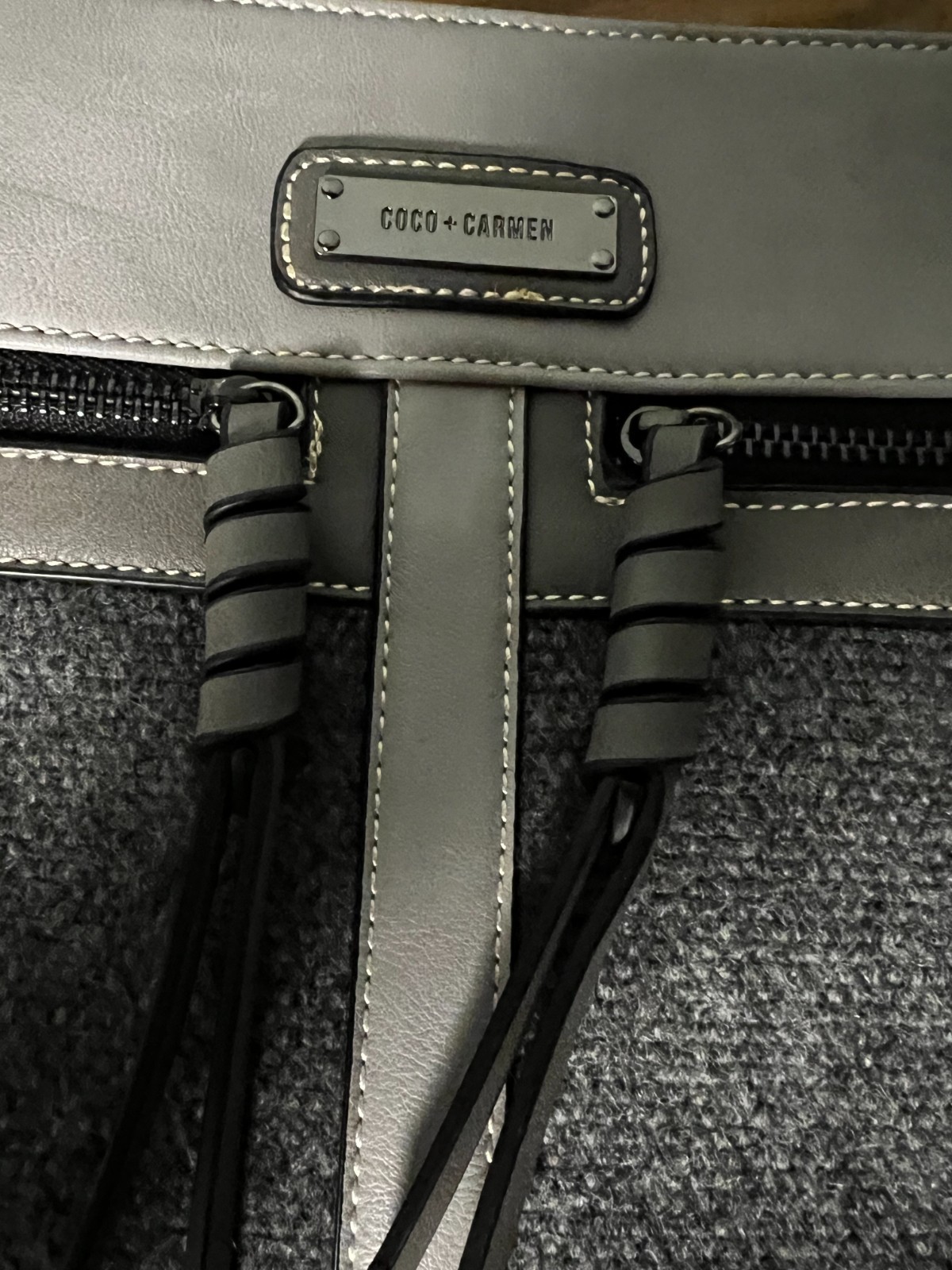 COCO + CARMEN cross body Gray Vegan Leather Handbag PURSE Excellent