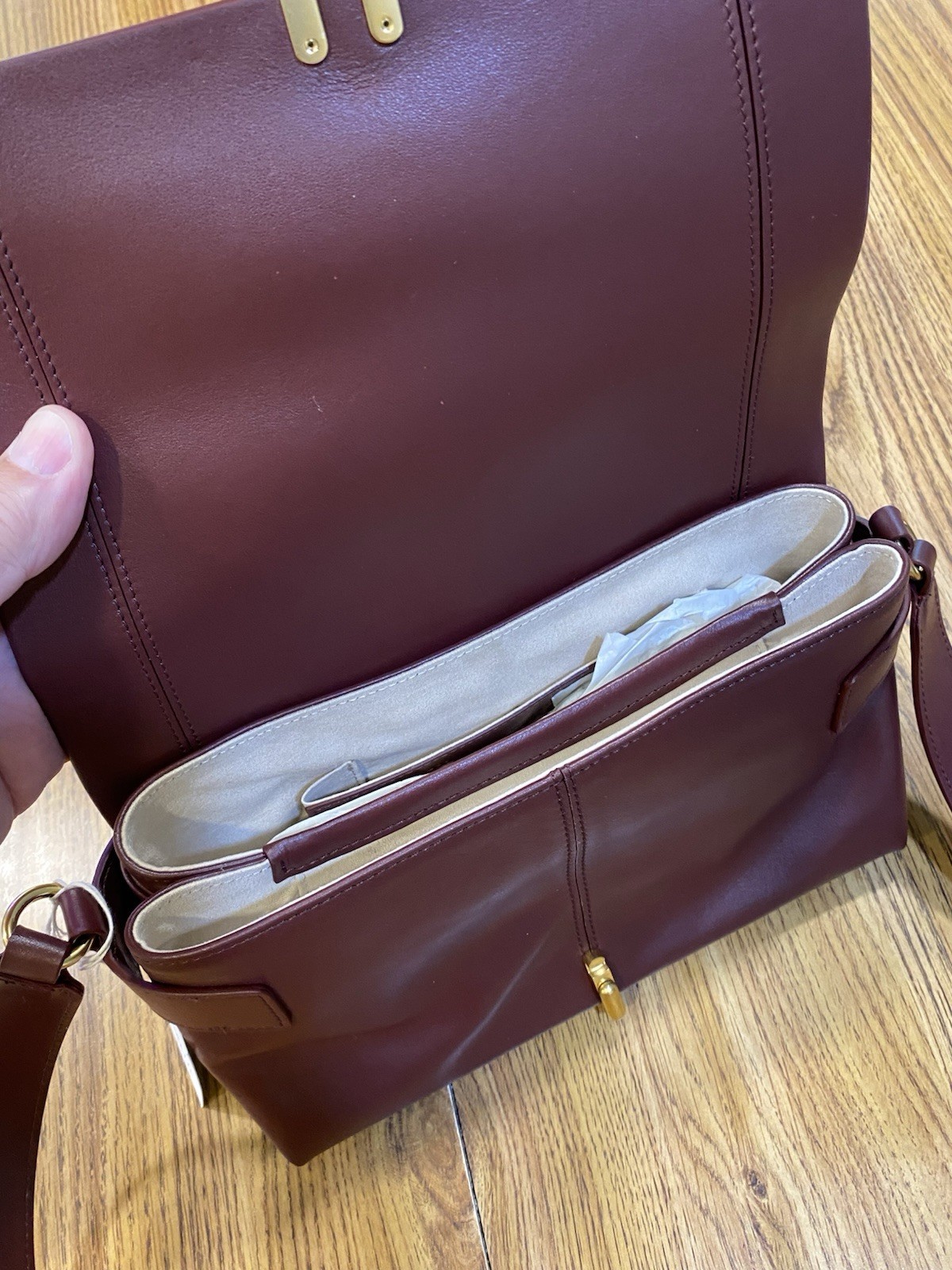 Leo et Violette Le Marcia Crossbody and Shoulder Leather Bag Bordeaux NWT