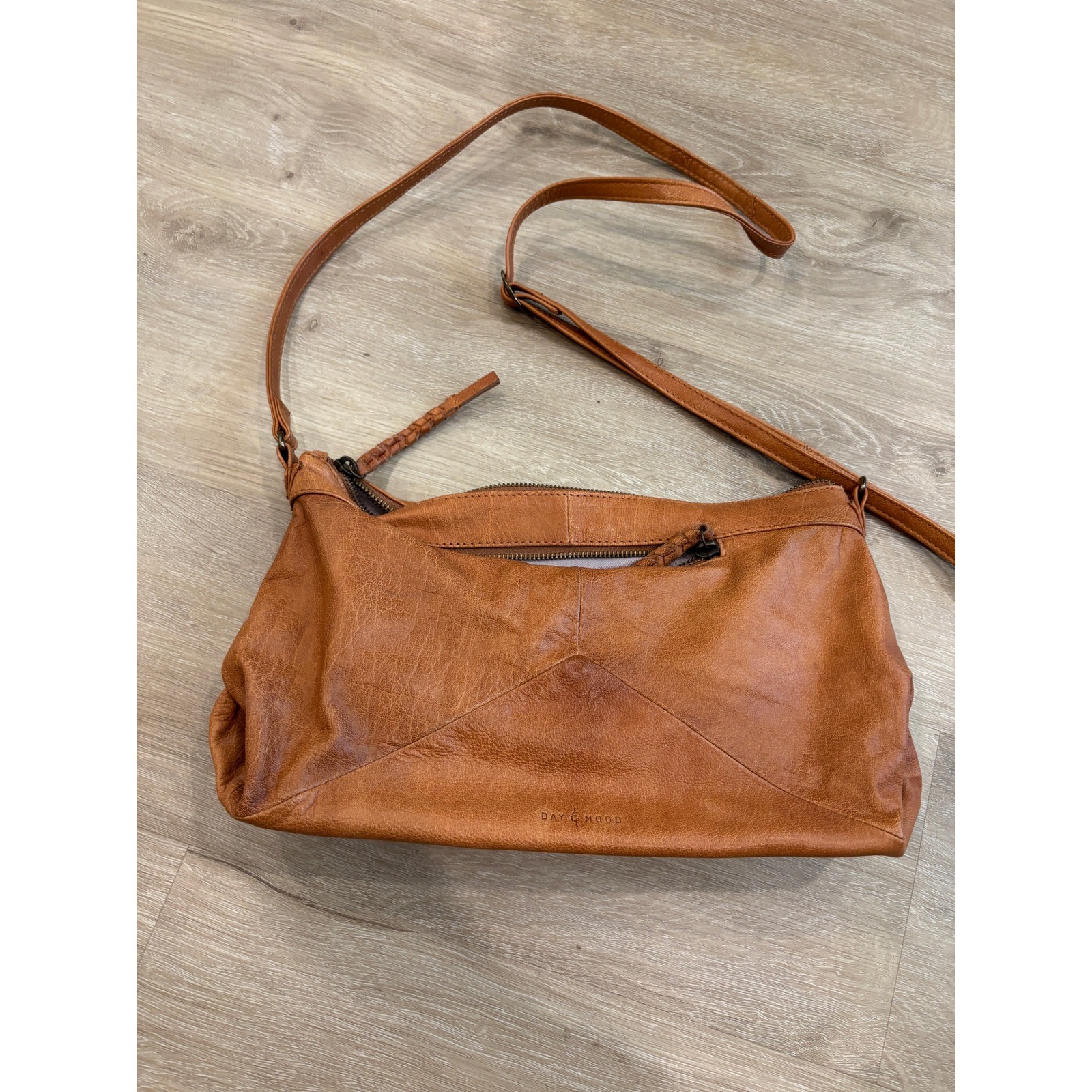 Day & Mood Edith Shoulder Bag Cognac Brown Leather Crossbody Purse