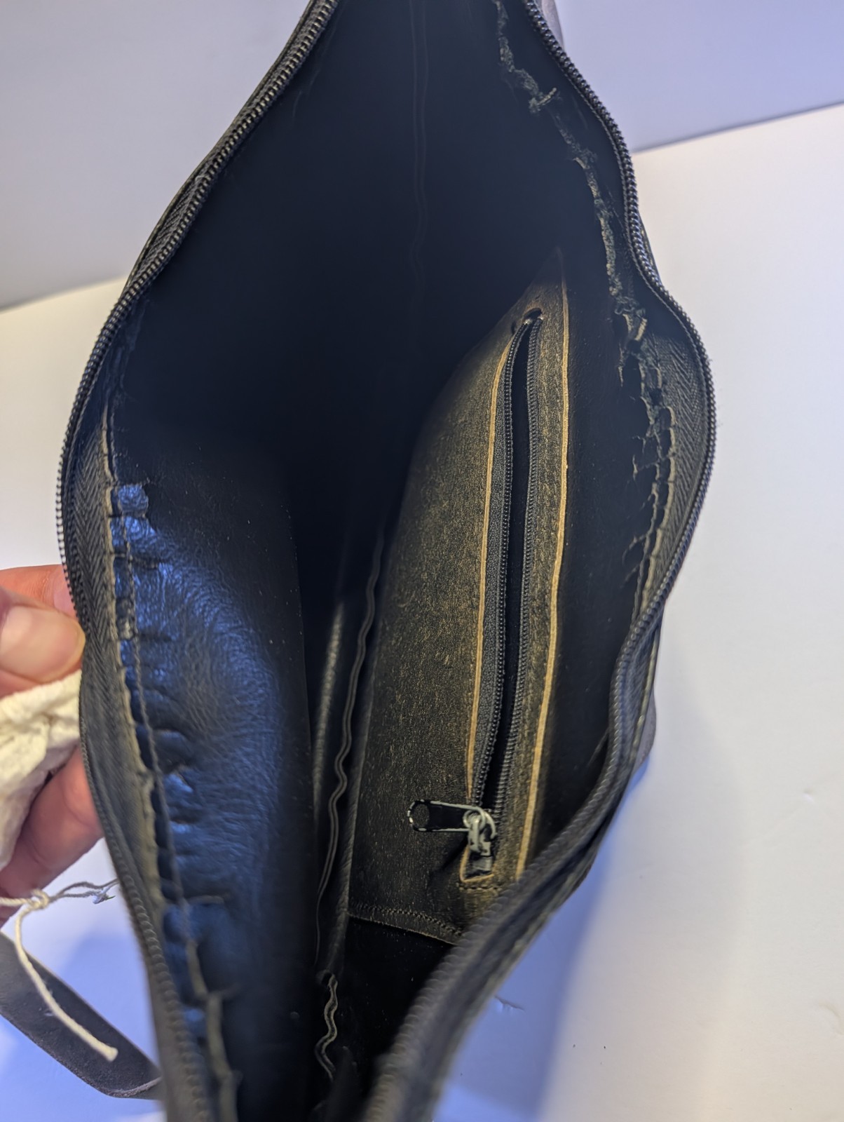 Harley Davidson Black Leather Shoulder Bag Purse Embossed Logo VTG 8 in. x 11in.