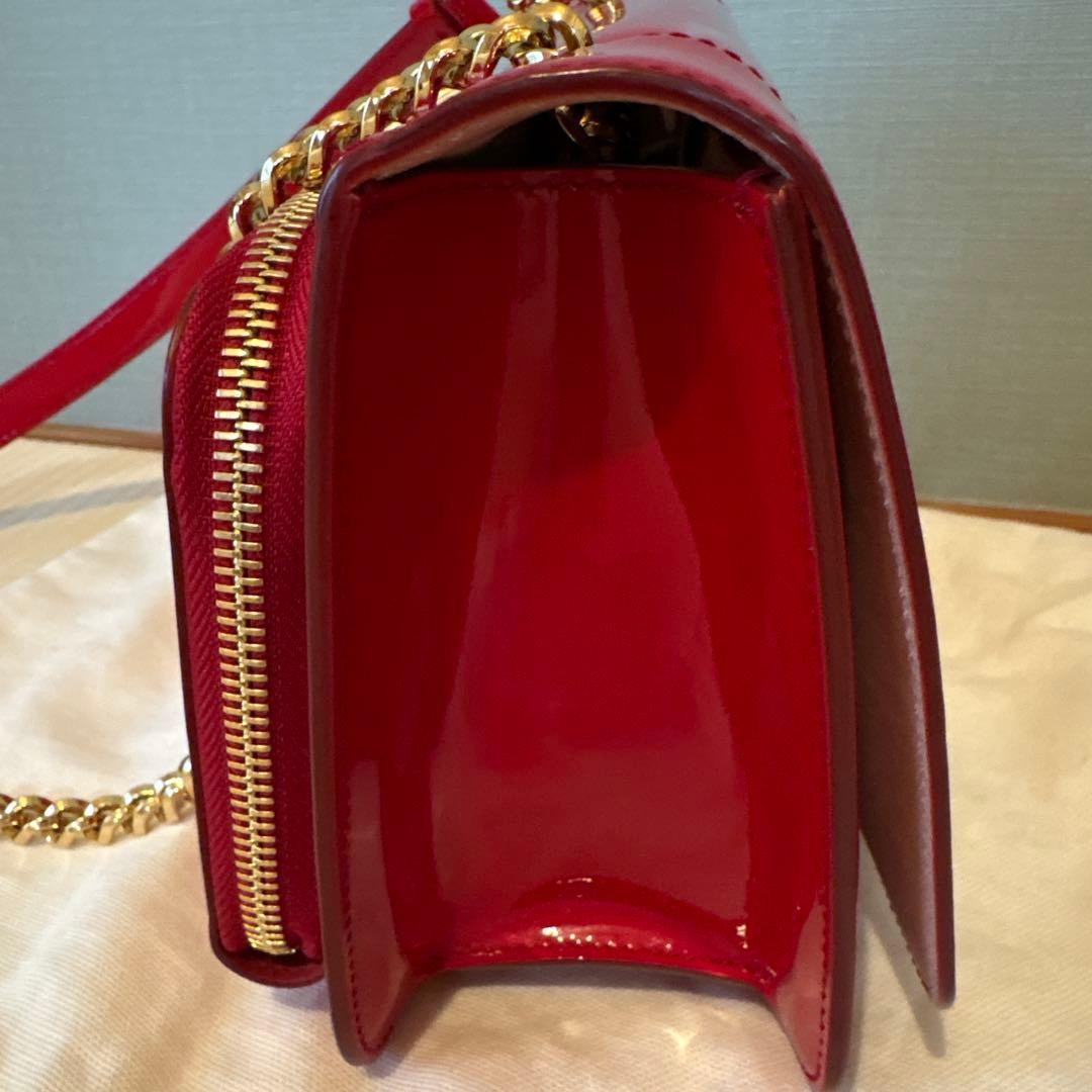 Salvatore Ferragamo Red Patent Leather Shoulder Bag Chain Bow Authentict