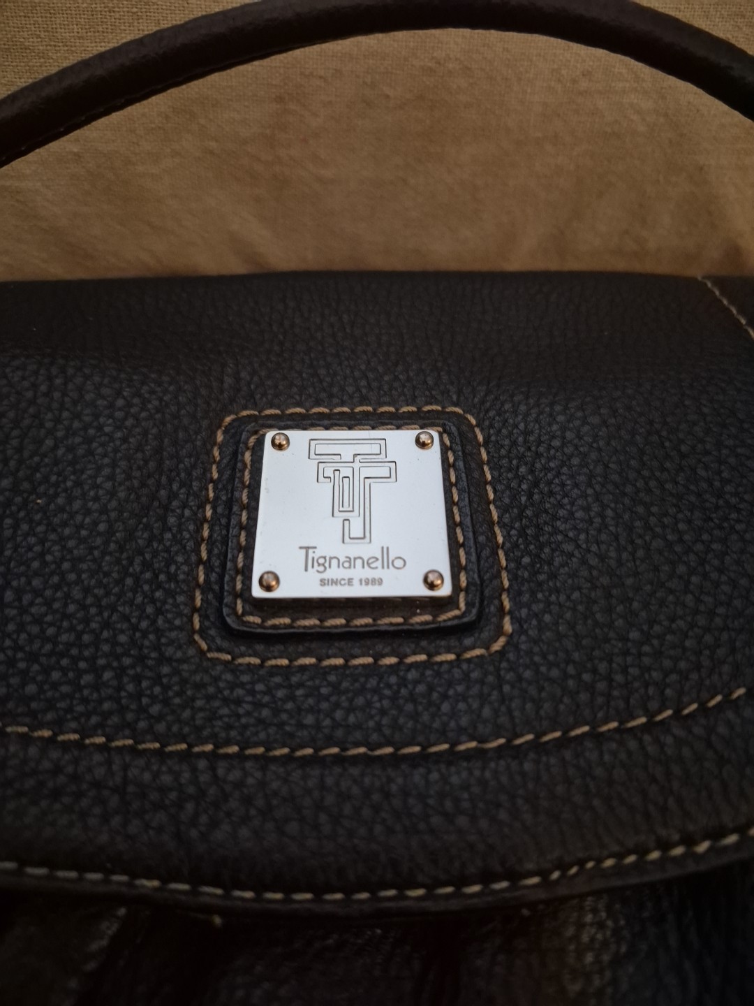 TIGNANELLO Black Leather Crossbody Bag 7.5×9 inch