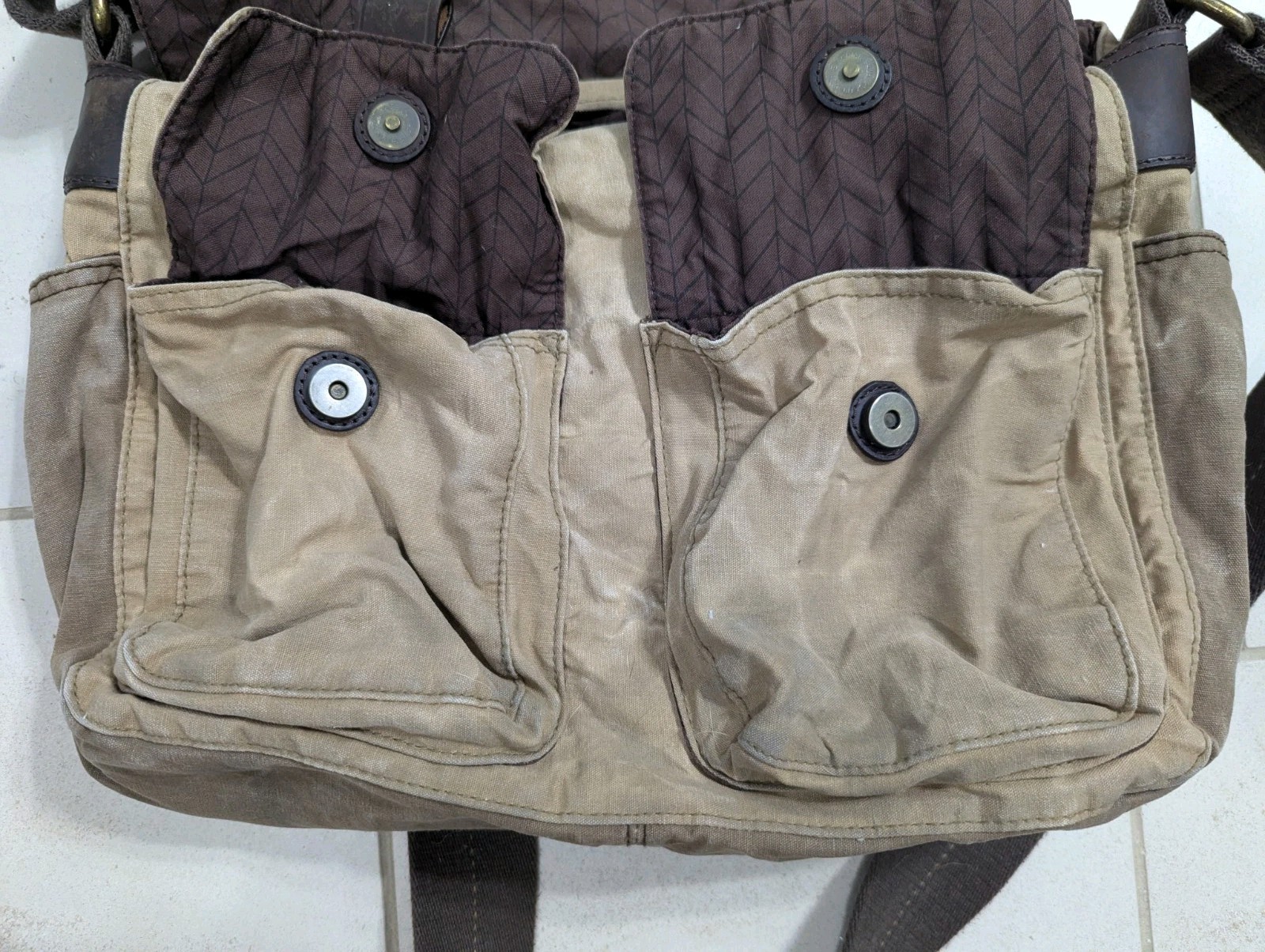 Fossil Canvas Messenger Bag With Magnetic Clasps