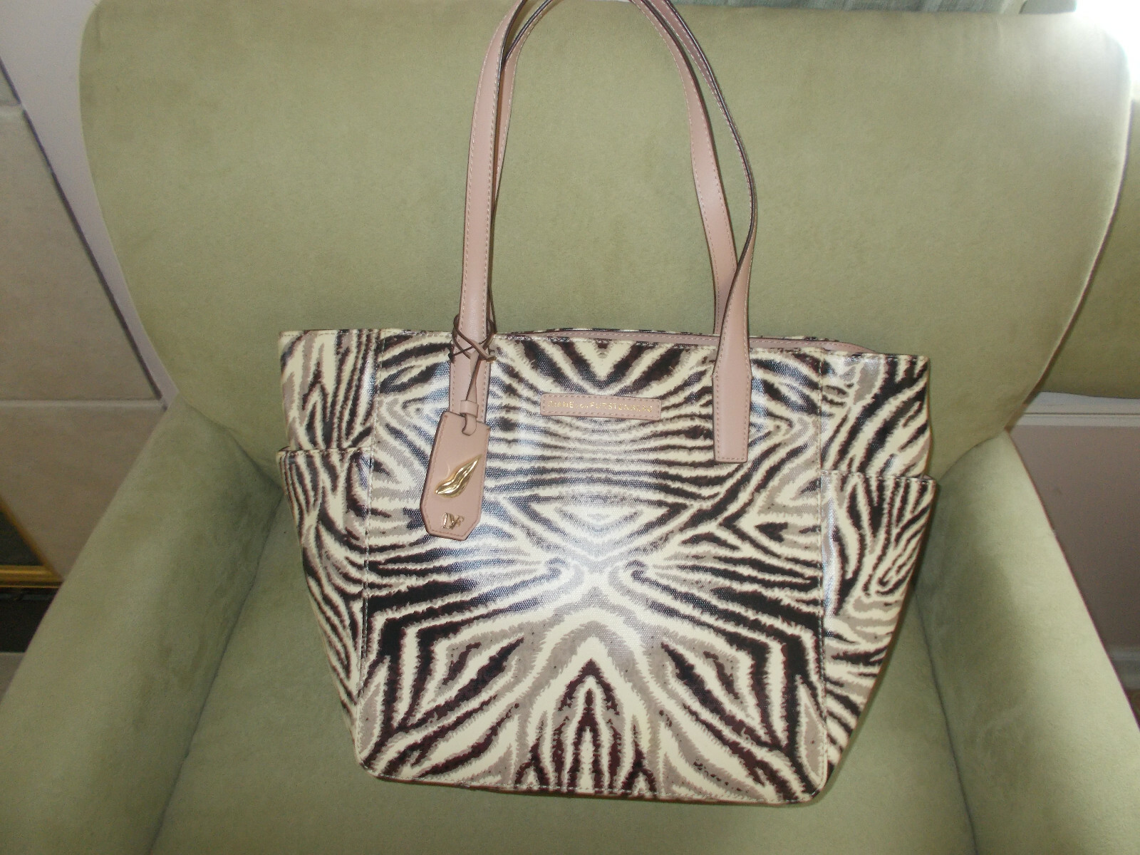 $195 Diane Von Furstenberg Ready To Go Pocket Tote CVS Funky Zebra Bag NWT