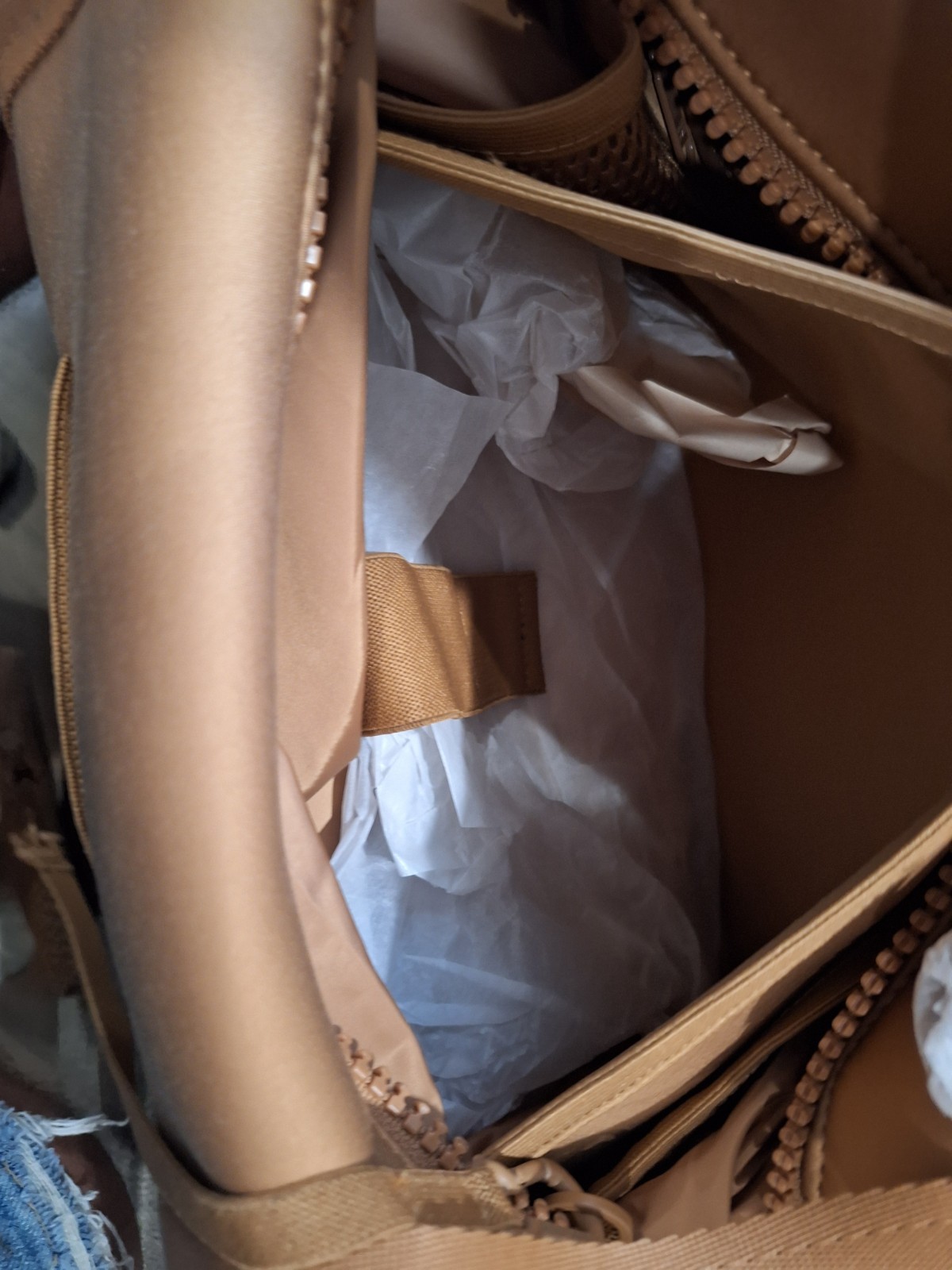 Dagne Dover Unisex Landon Carryall Large Duffle Bag in Camel Brand New w/out Tag