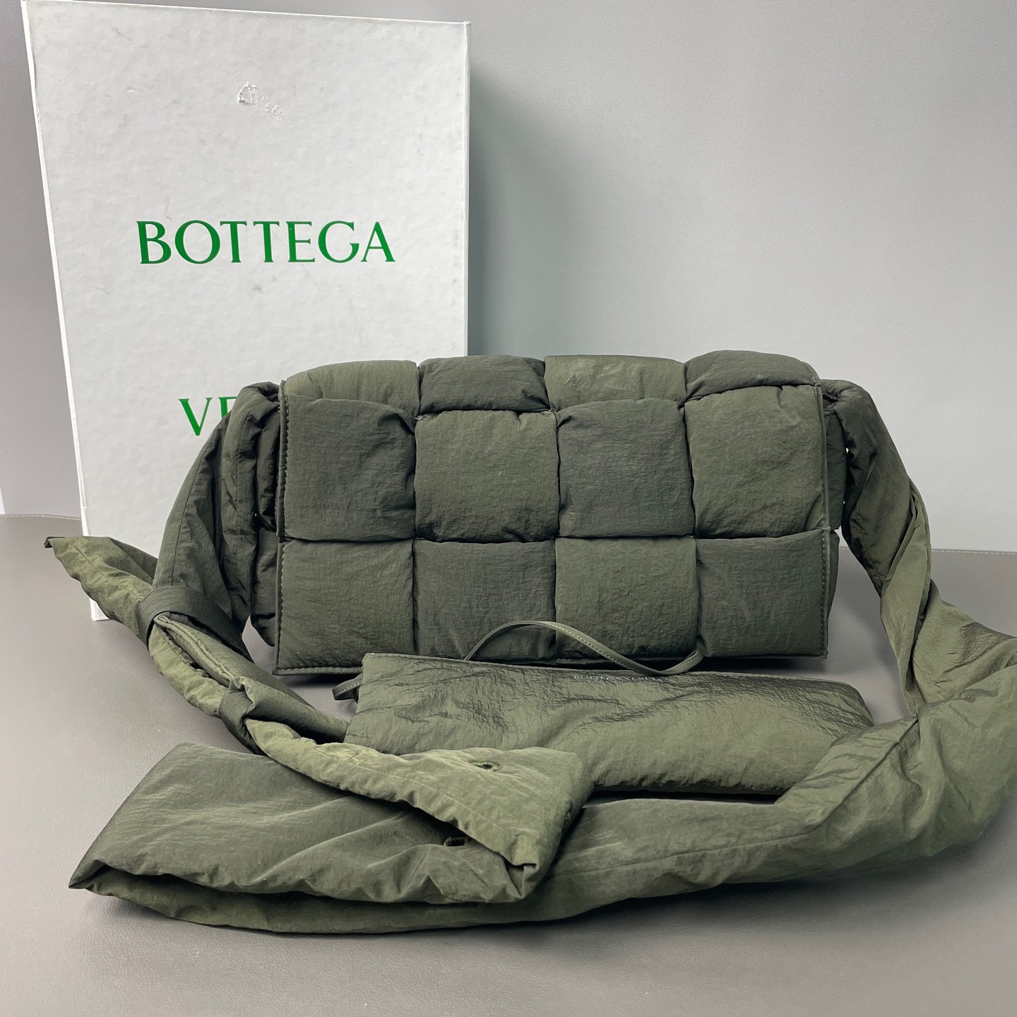 Bottega Veneta Pre-Owned Authentic Luxury Handbag Dark Green Nylon