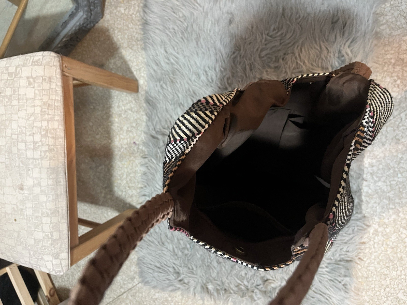 Sun’N’Sand Black & White Striped Tote w/ Tassel, Snap, Inner Pockets