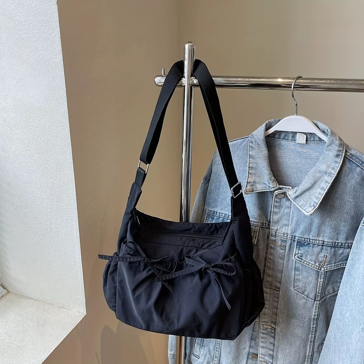 Large Capacity Women’s ShoulderBags Nylon Pleated Crossbody Bag Multiple Pockets
