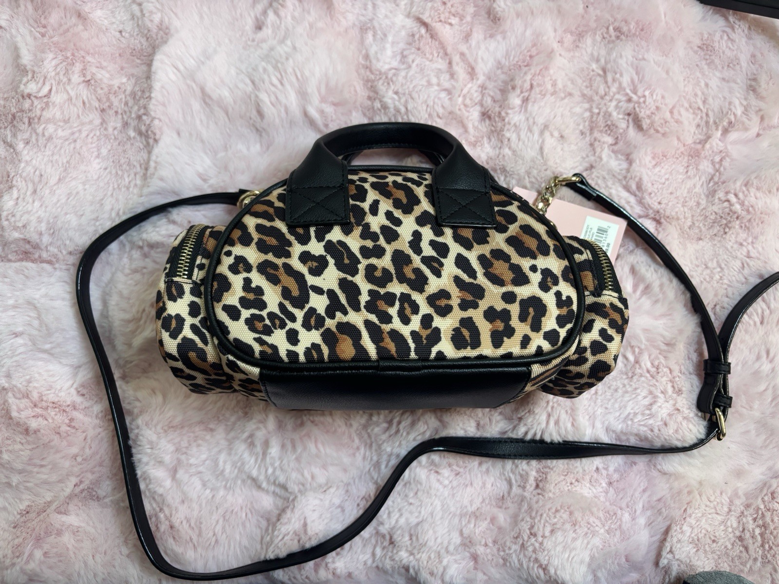 Juicy Couture Leopard Print Shoulder Bag Black and Gold Accents With 4 Pockets