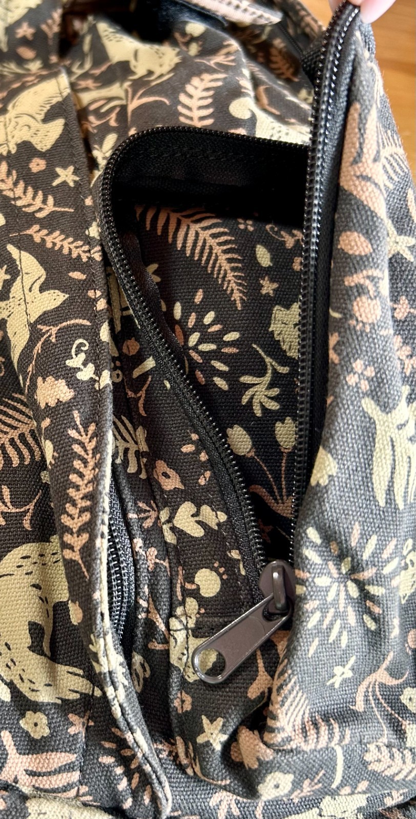Kavu Rope Bag Whimsical Trail Crossbody Woodland Themed Pattern w/ Floral Design