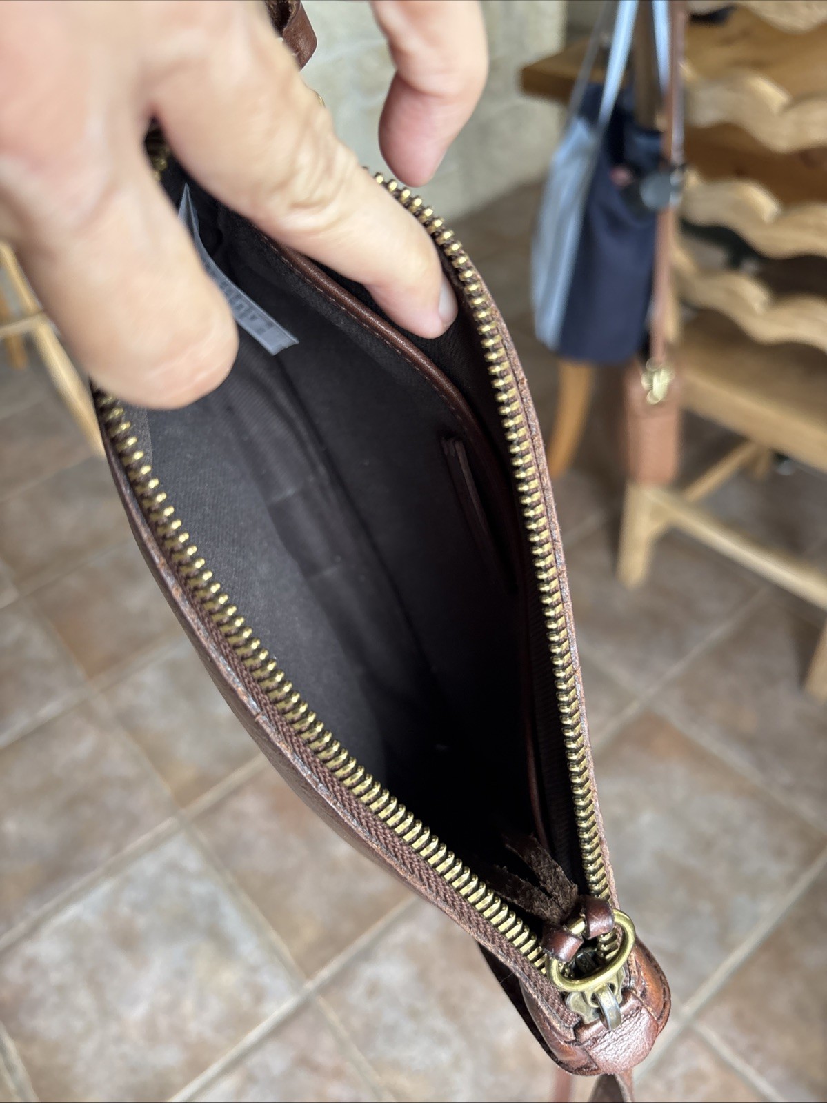 Madewell Brown Leather Crossbody Bag – Distressed Vintage Style