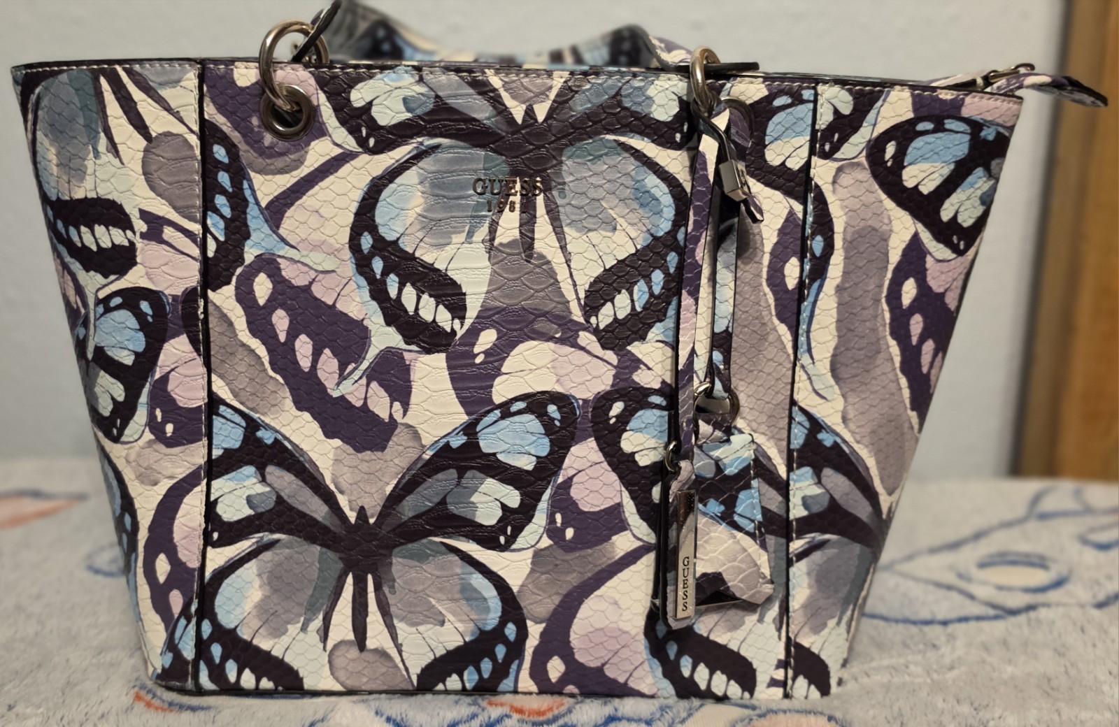 GUESS Kamryn Butterfly Print