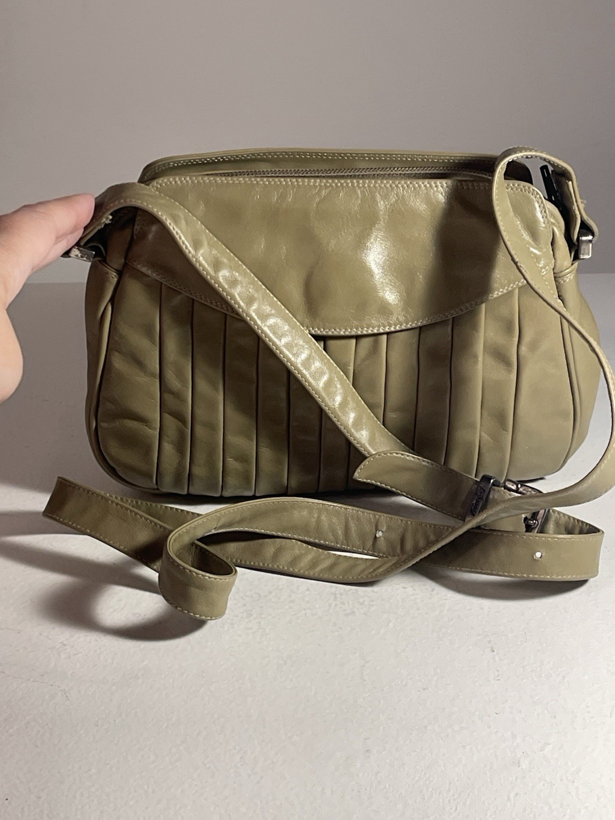 Vintage Enny Italy Olive Green Leather Shoulder Bag Pleated Ruched Accordion 80s