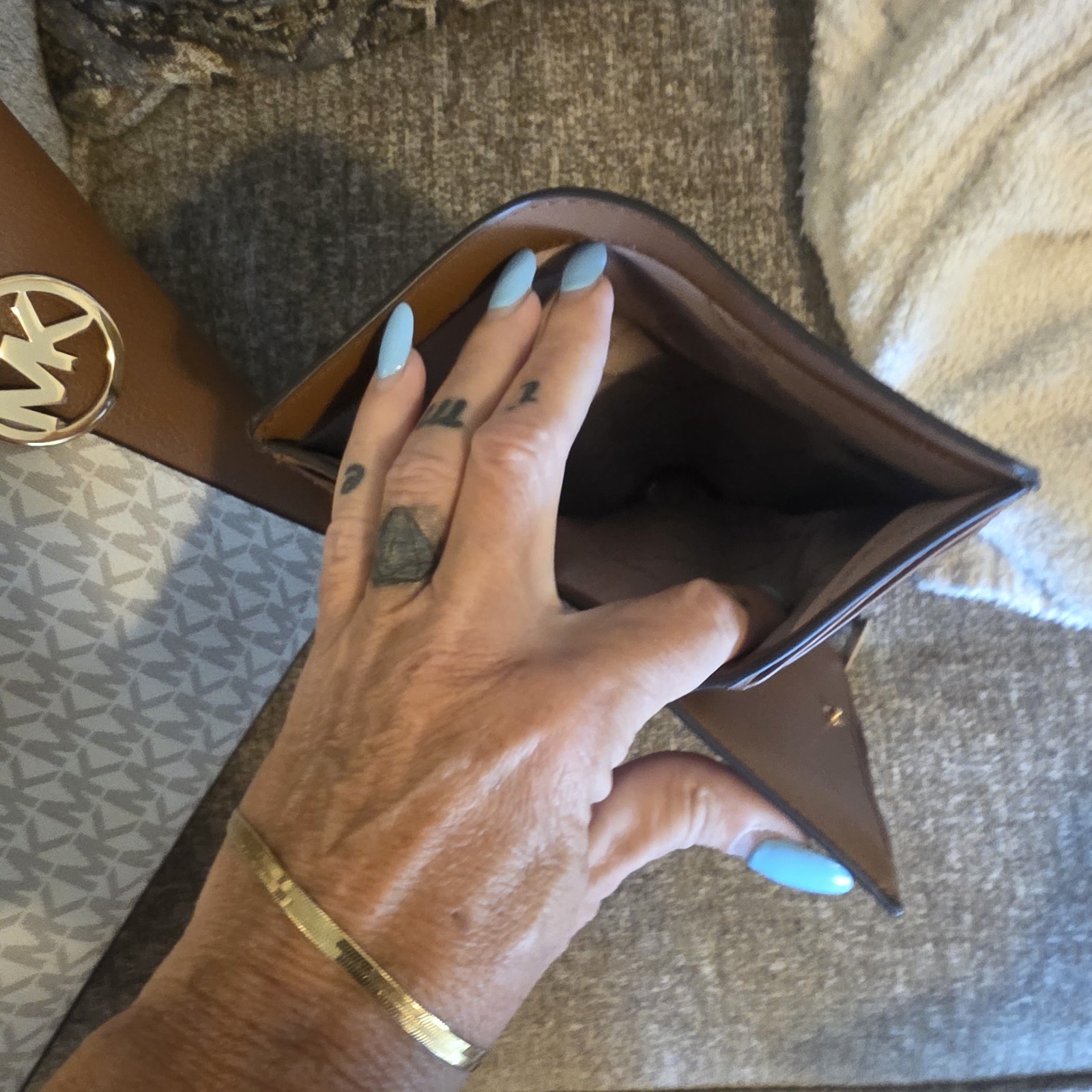 Michael Kors Logo Tote Shoulder Bag Brown/Beige Zip Gold Hardware w/ Wallet