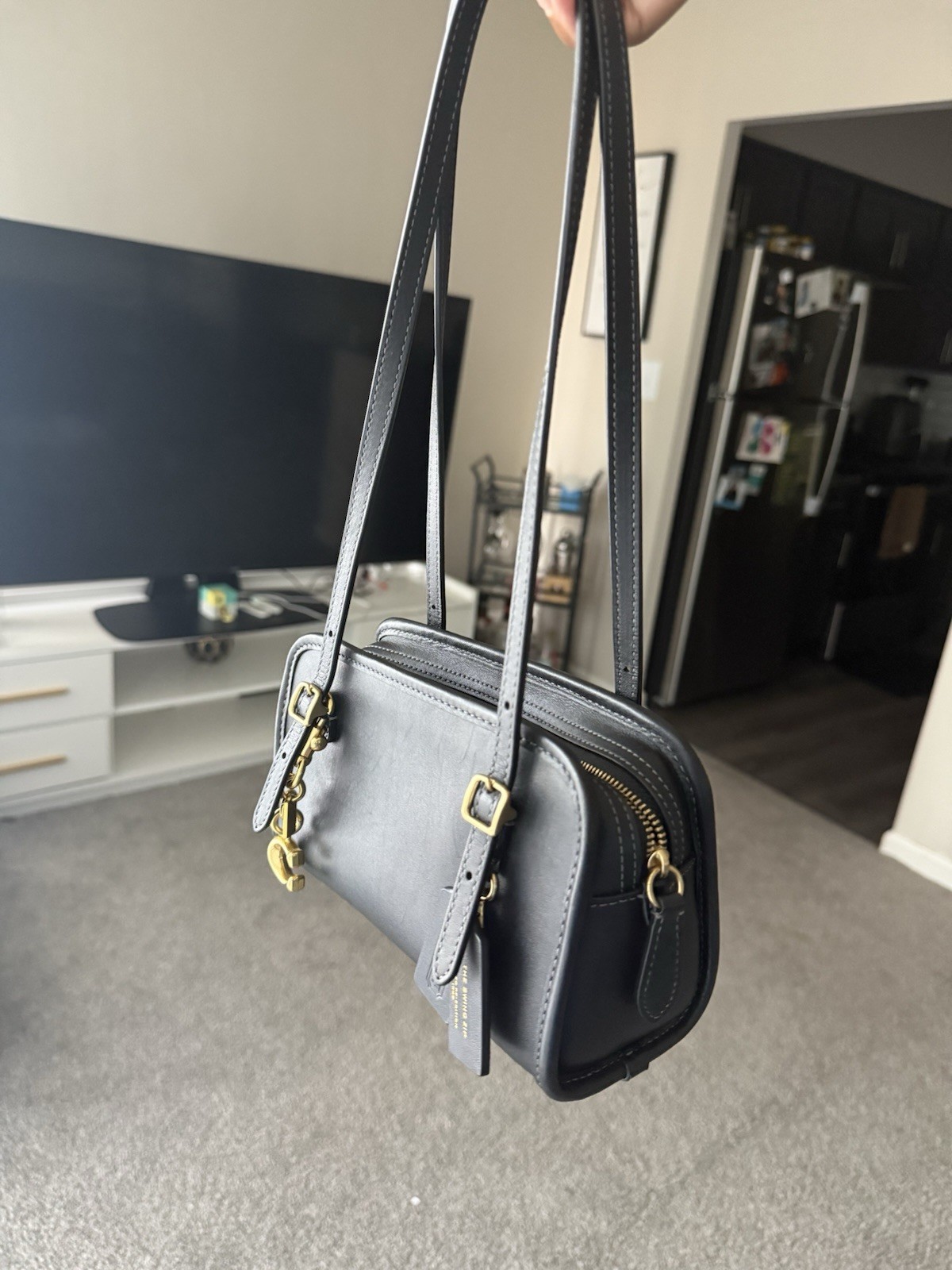 COACH Swing Zip Bag 20 Shoulder Bag In Leather/Brass/Black CAM45 NWT