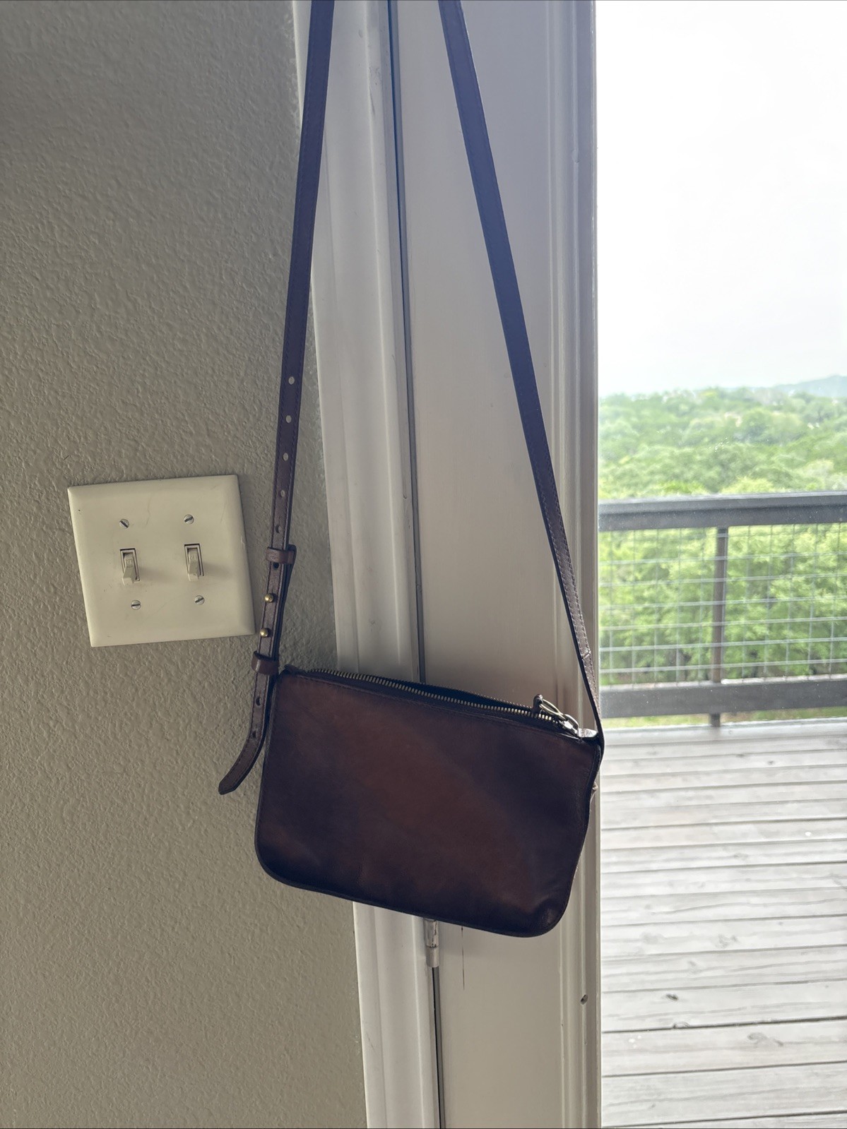 Madewell Brown Leather Crossbody Bag – Distressed Vintage Style