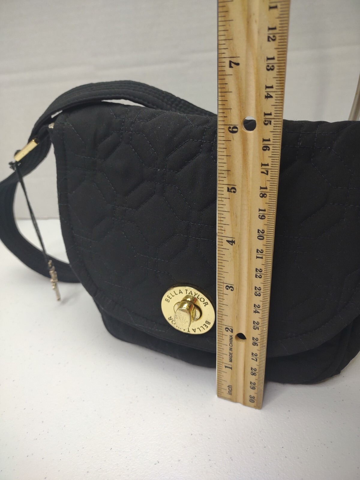 Bella Taylor Quilted Small Evening 3 Pocket Purse Double Straps Black 9“ X 6“