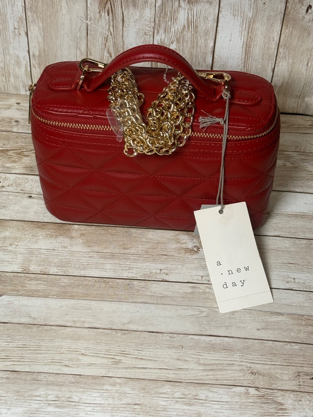 Universal Threads Quilted Red Crossbody New
