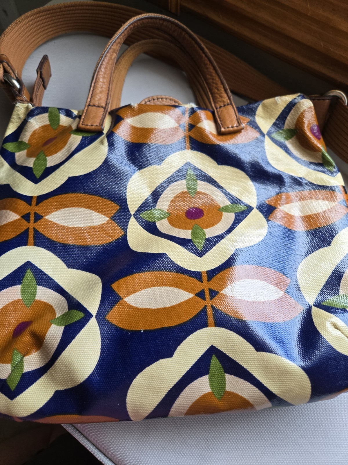 Fossil Key-Per Multicolor Floral Satchel, Crossbody, Wallet And Wristlet Set