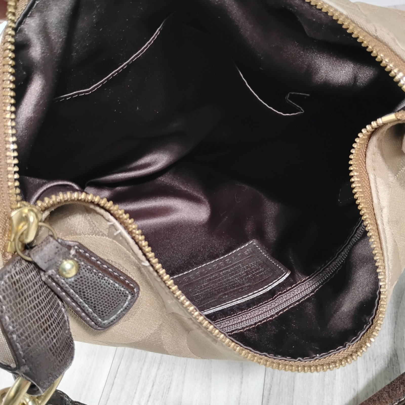 Coach Kristin Op Art Sateen Hobo Bag 19331 Khaki Mahogany Signature Shoulder
