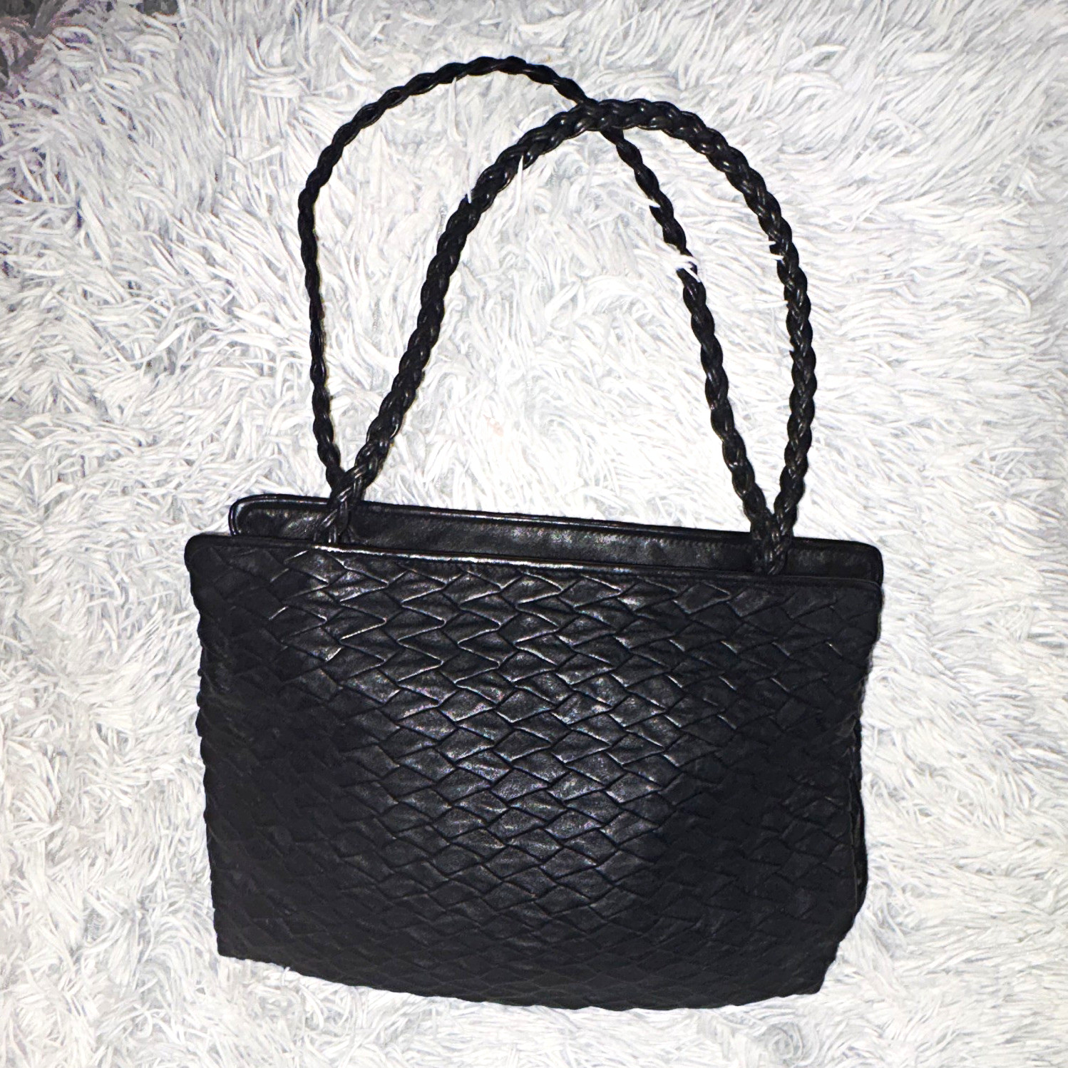 DESMO Black Woven Shoulder Bag Braided Double Handles Zip Closure Made in Italy