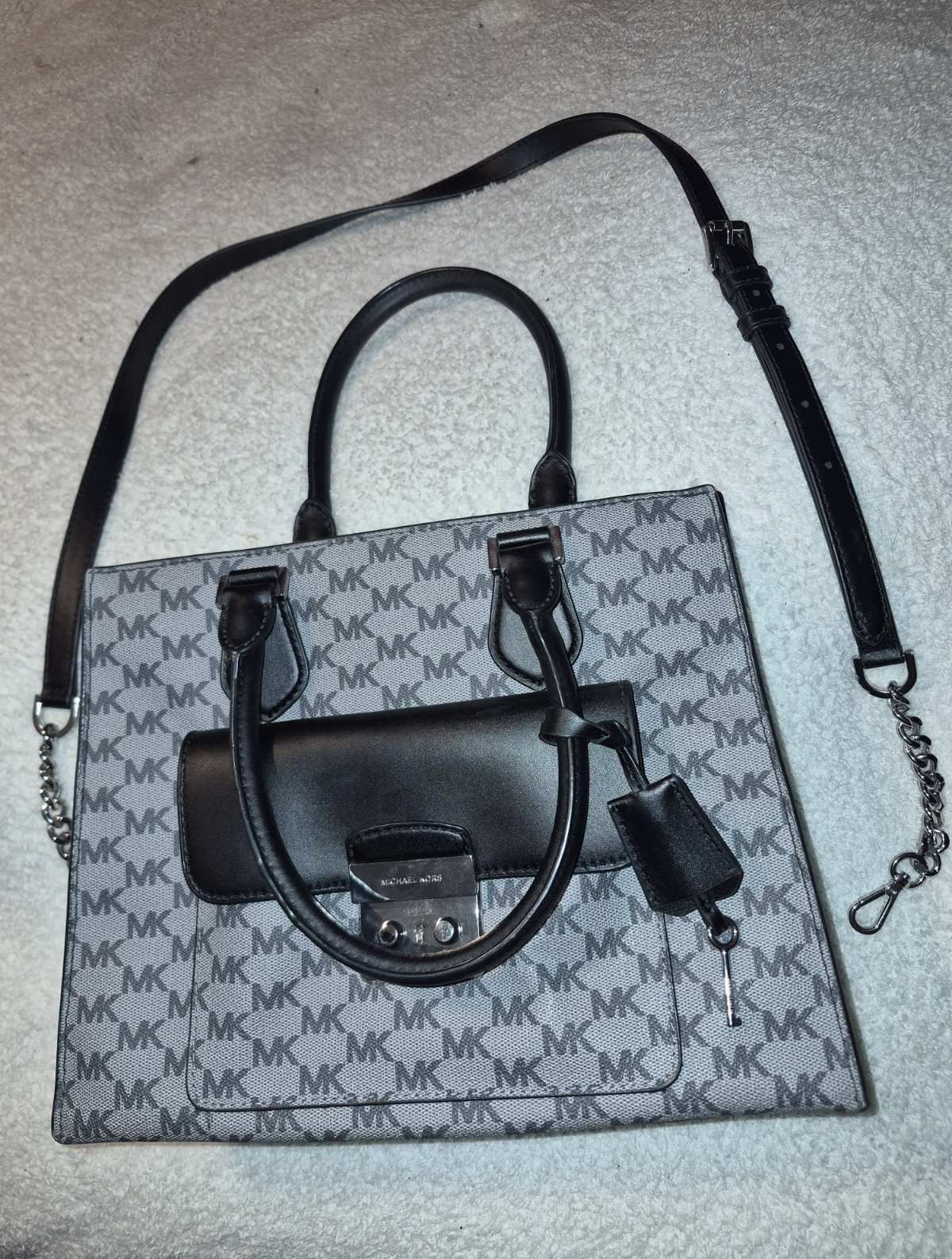 Michael Kors Bridgette Handbag