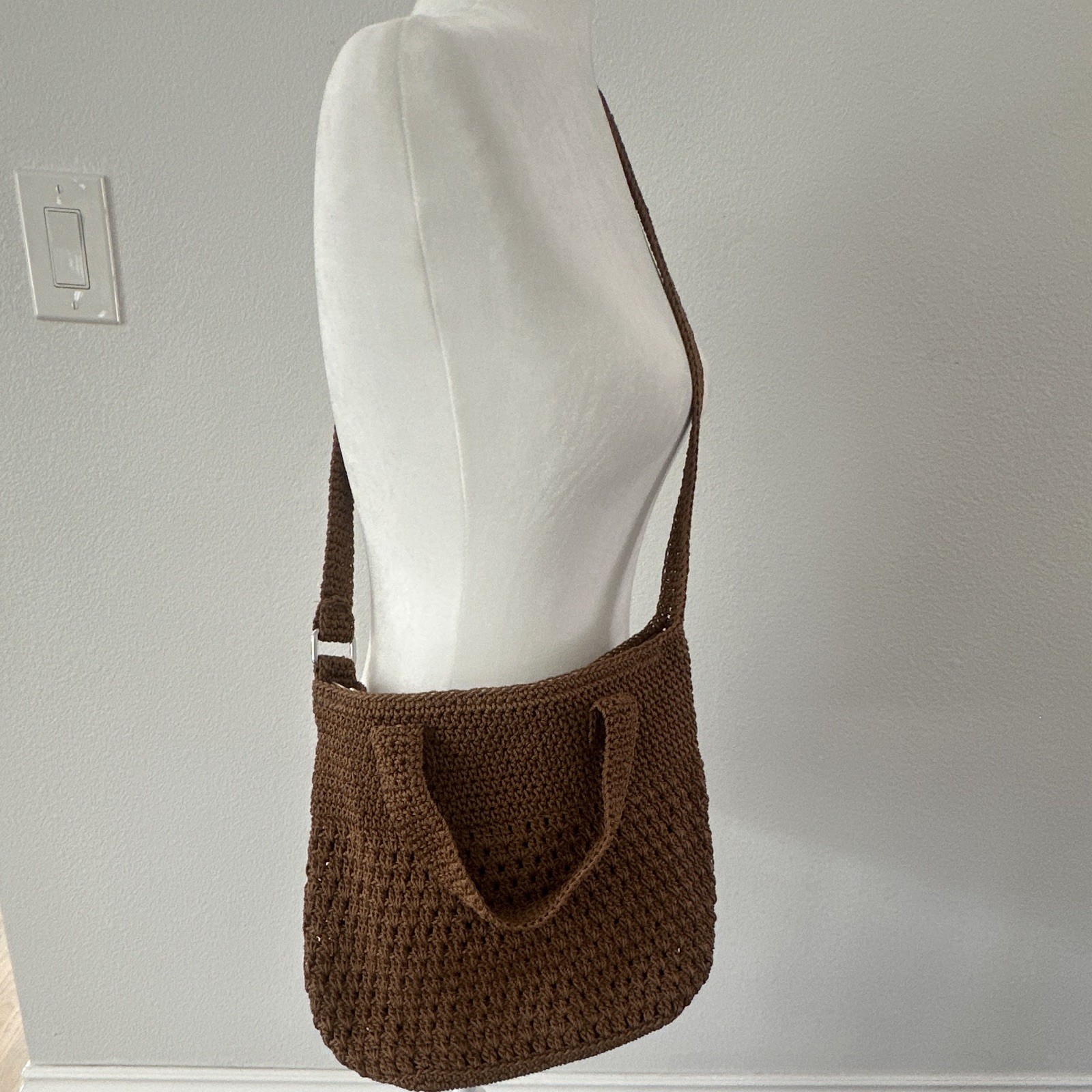 Brown Crochet Women’s Crossbody Bag Zip Top Lined Inner Pockets Adjustable Strap