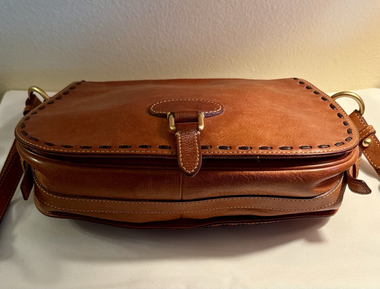 Vintage Dooney & Bourke Equestrian Leather Saddle Shoulder Crossbody Bag