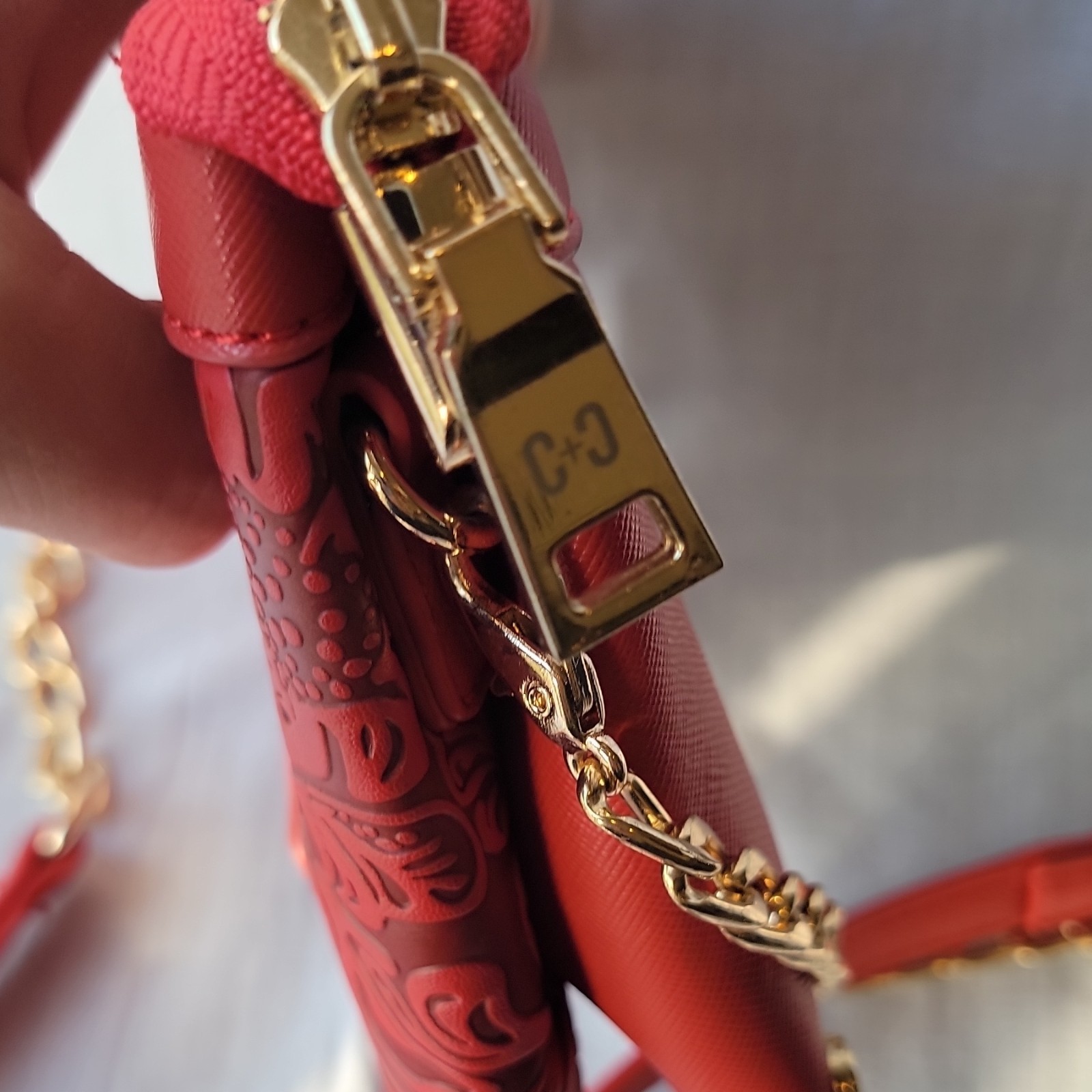 COCO + CARMEN Red Floral Crossbody Bag Gold Chain Logo Plaque Pre-owned