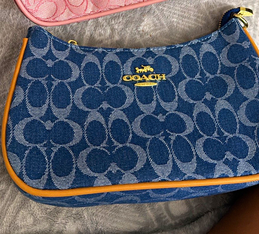 Coach Signature Zip Wristlet Pouch & Blue Wrist Strap