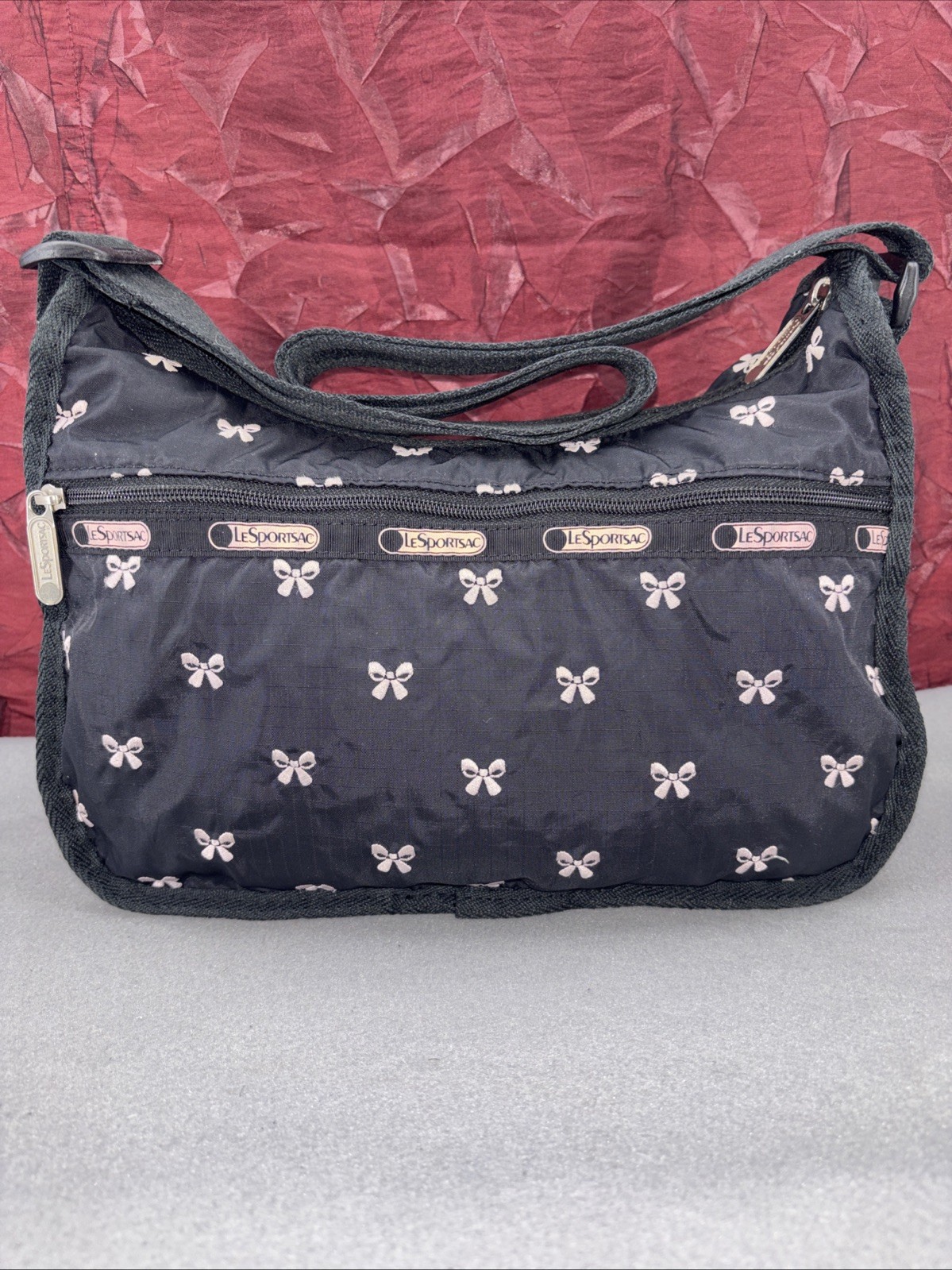 RARE LeSportSac Classic Hobo Embroidered BOWS Adjustable Crossbody W/Pouch GUC