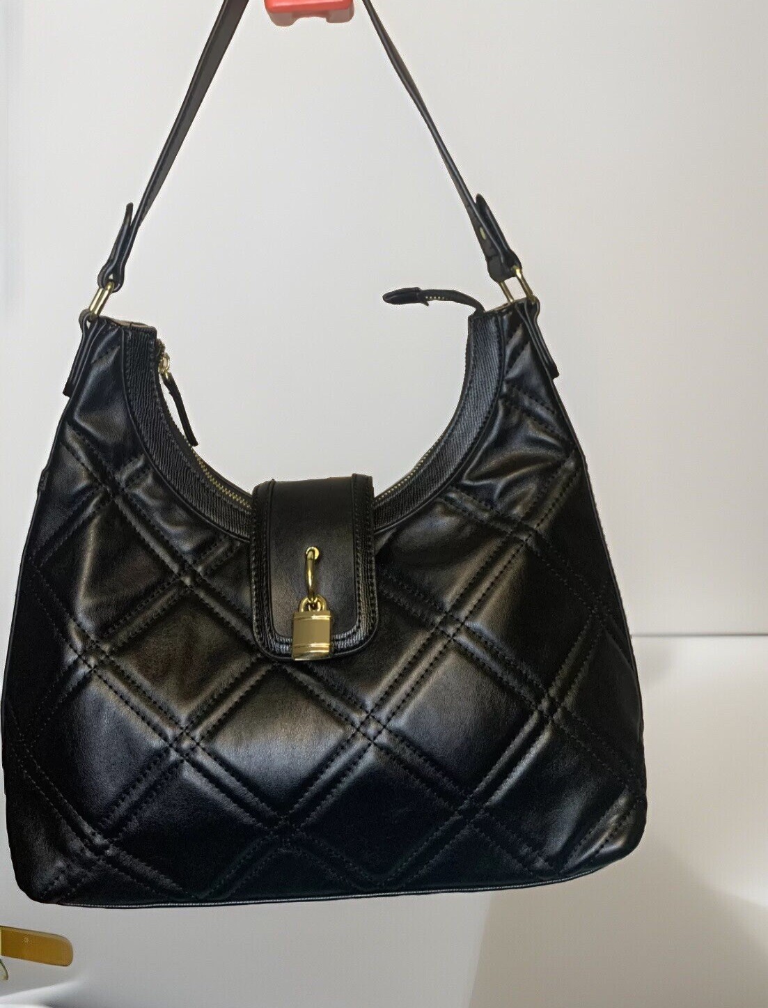 Woman’s Black Faux Leather Quilted Shoulder Handbag Full Zip Multi-Pockets