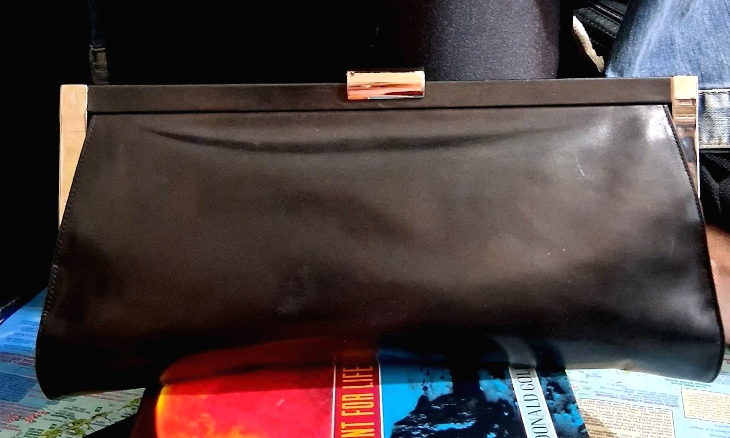Michael KORS Made In ITALY 100% Black Leather RUNWAY Clutch Msrp$995.00*