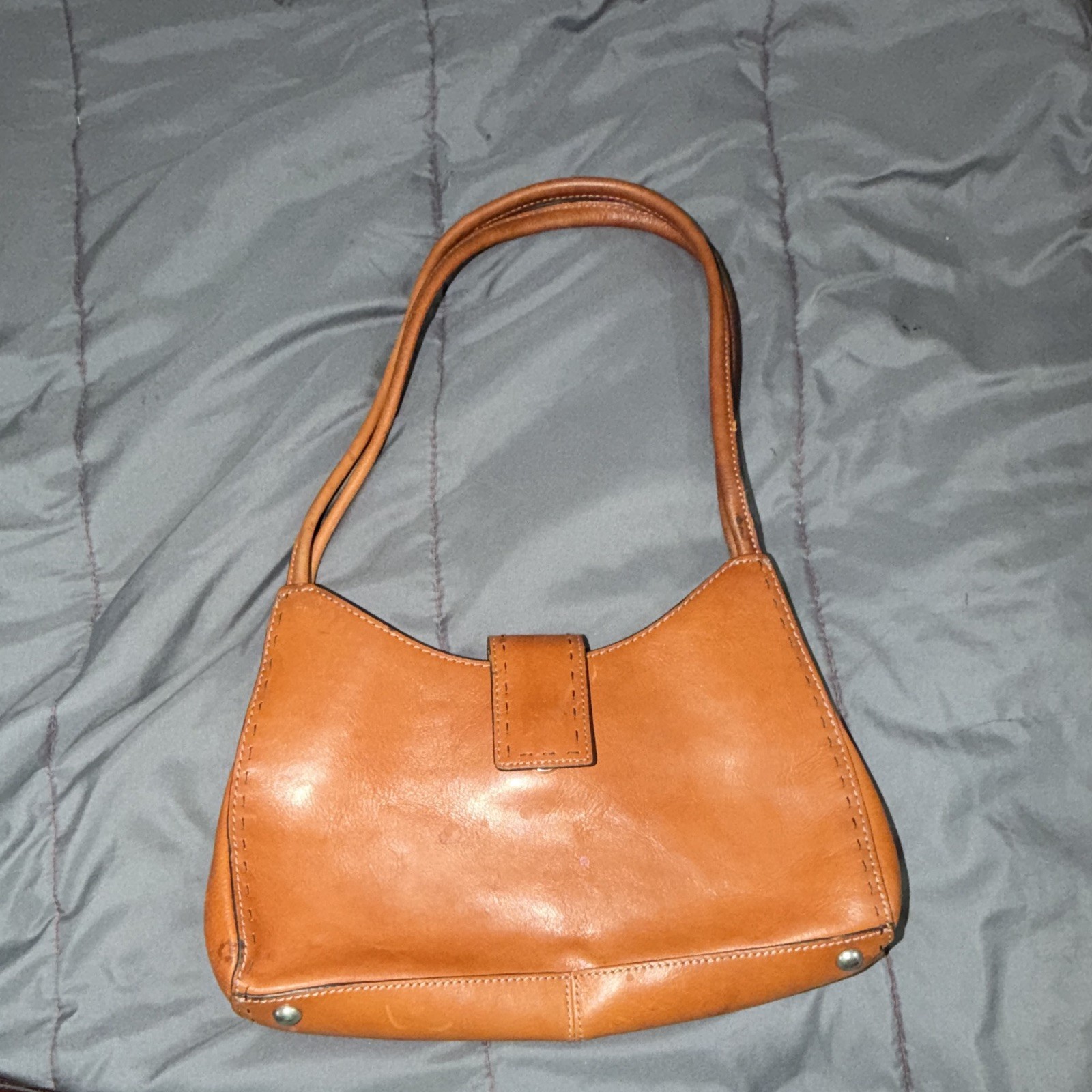 Women’s Fossil Small Shoulder Bag, Zip Closure, Silver Hardware, Lined