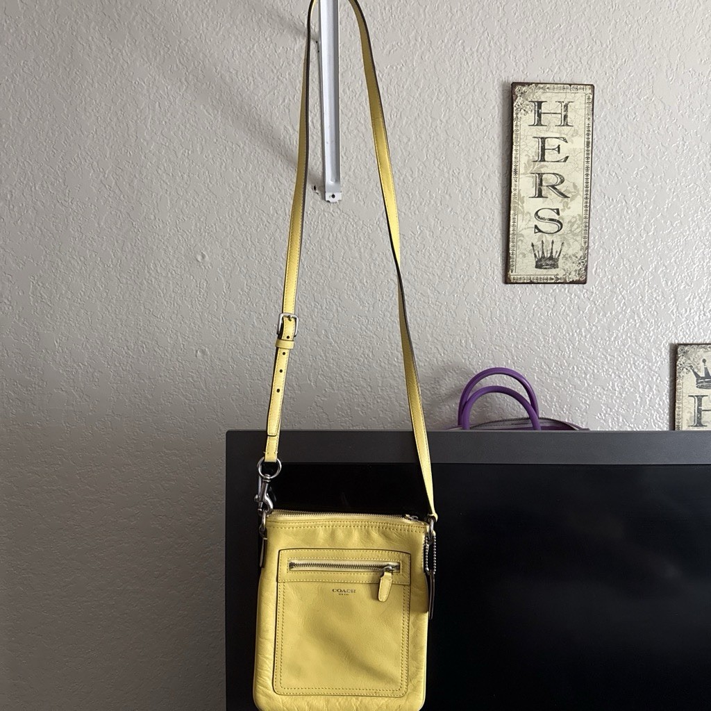 Women’s Small Rectangle Crossbody Bag Yellow Solid Zip Lined Silver Hardware