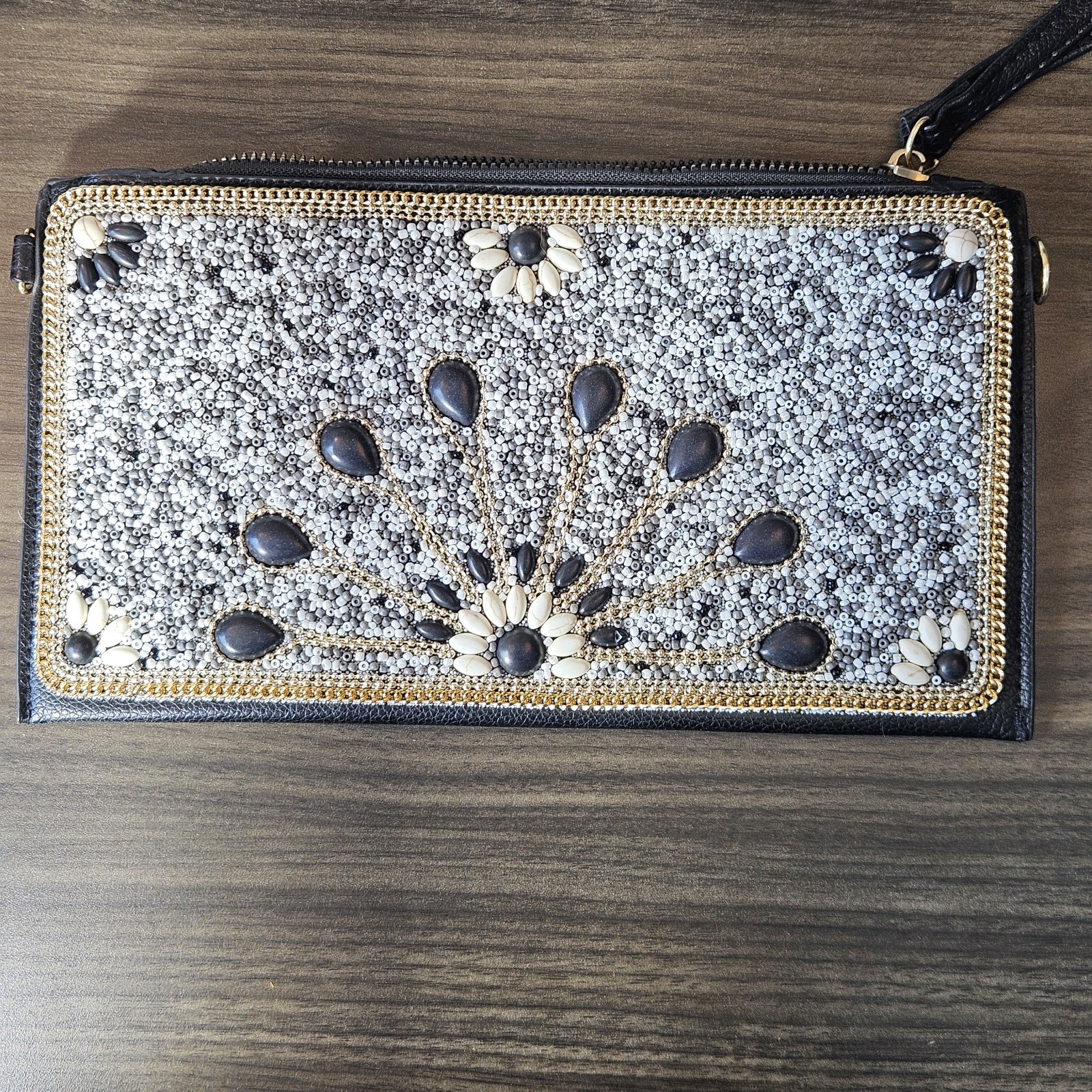 Coco + Carmen Artisan Beaded Crossbody Clutch Bag Black White Floral Shell Purse