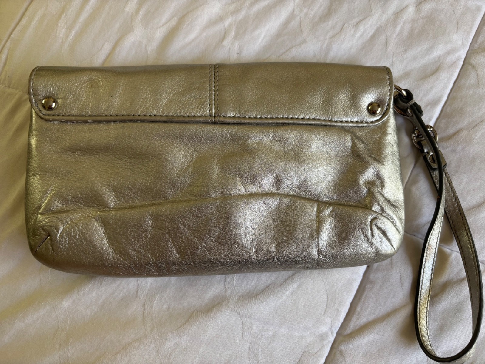 Coach Ashley Large Wristlet Clutch Metallic Silver Pleated Leather 9” x 5”