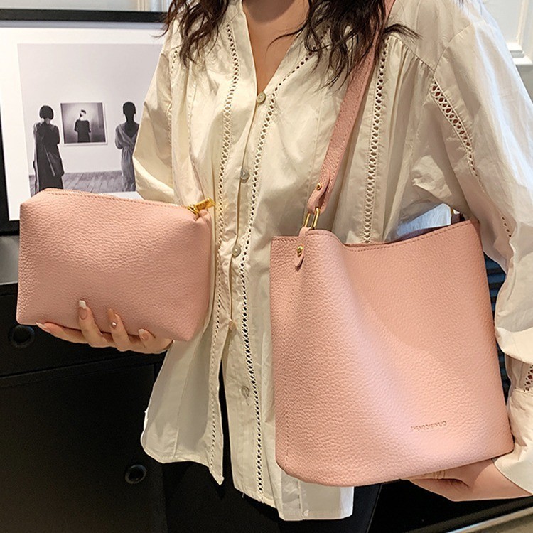 Stylish Women’s Shoulder Bag – Luxe Commuter Tote & Simple Bucket Bag Set